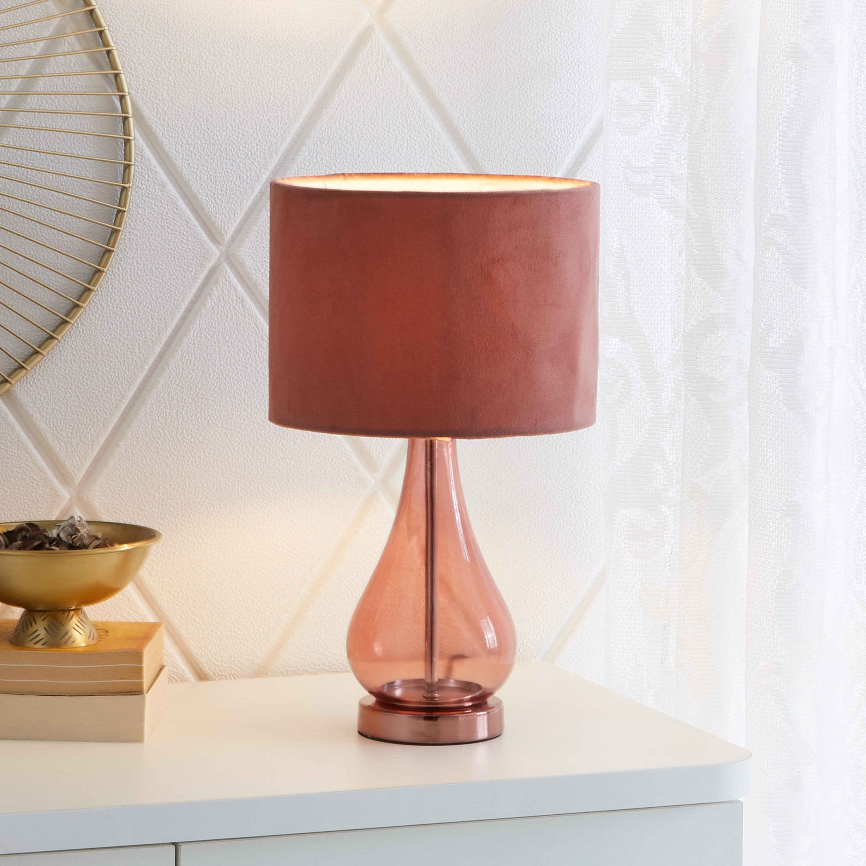 مصباح طاولة بقاعدة زجاجية من نوفيلتي - 22x22x38 سم-hbxlivingroom-lighting-tablelamps-image-2