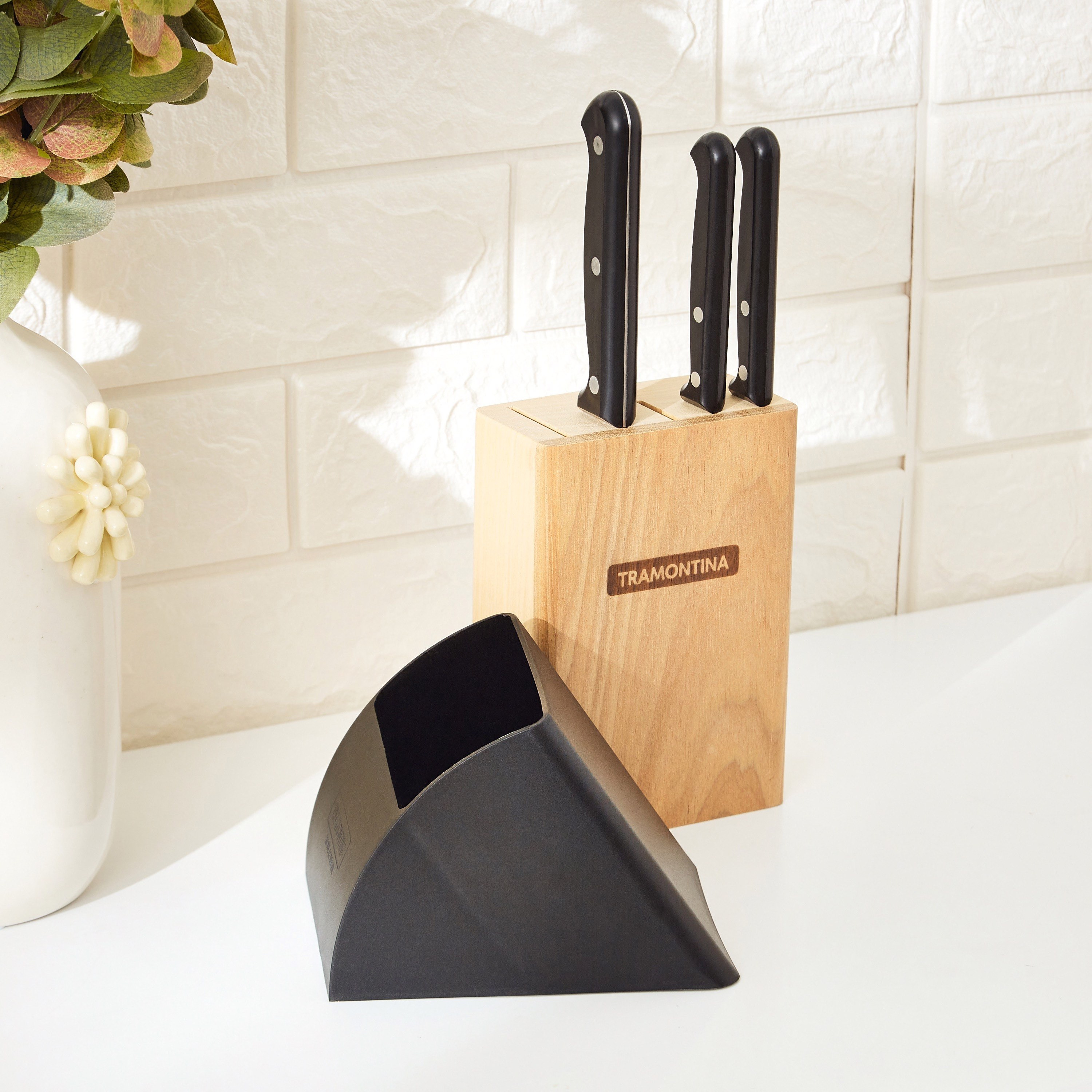 طقم سكاكين بحامل 6 قطع من كيوتلريا ترامونتينا-hbxhomeware-hbxkitchen-image-3