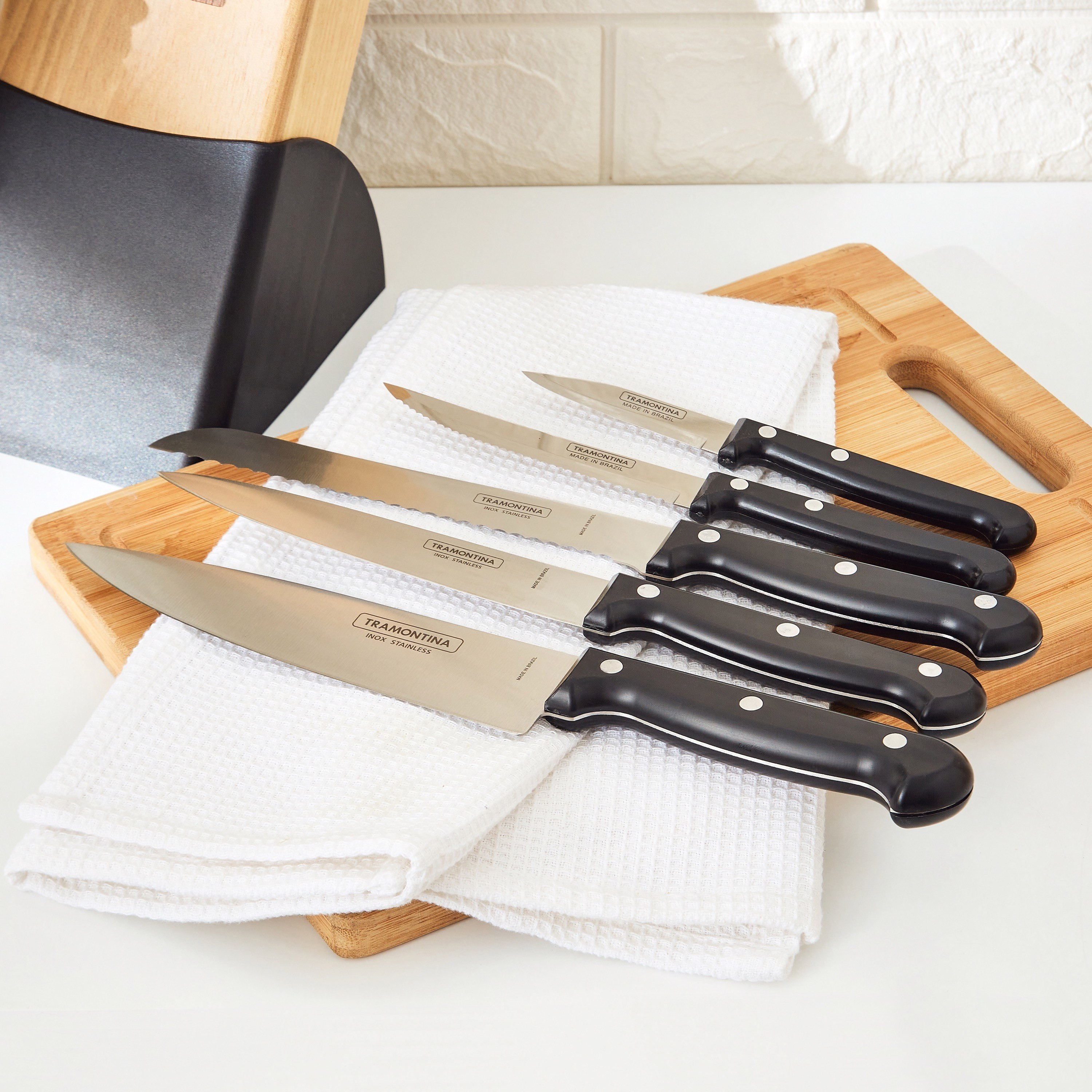 طقم سكاكين بحامل 6 قطع من كيوتلريا ترامونتينا-hbxhomeware-hbxkitchen-image-4