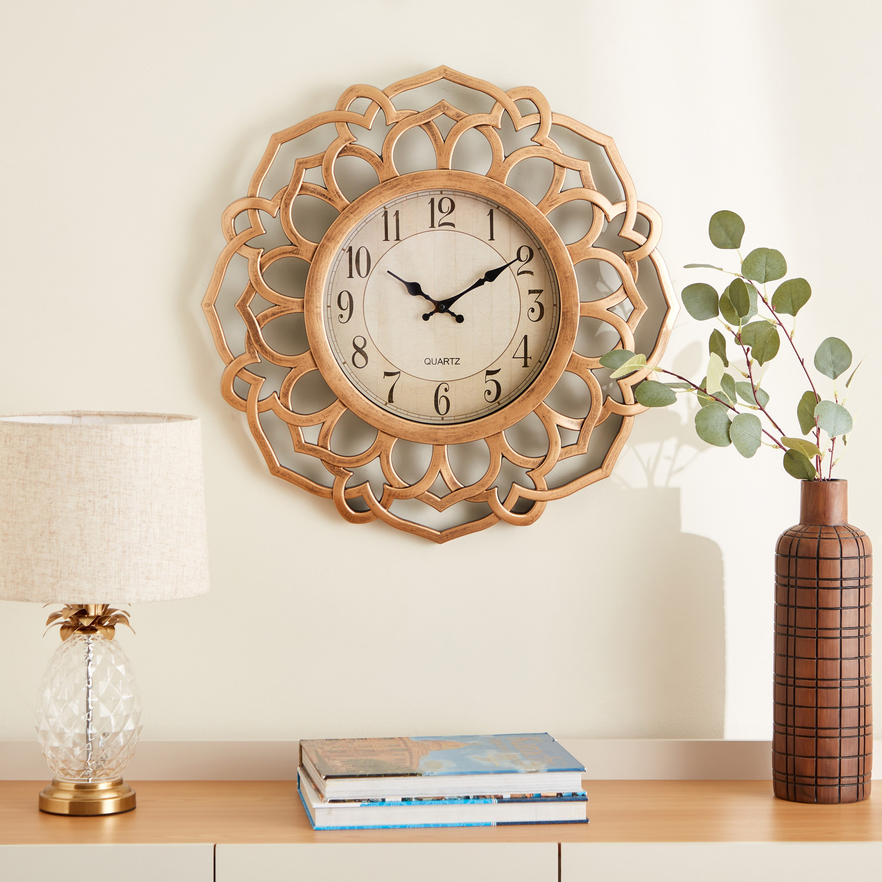 ساعة حائط بحواف من دلفين - 61x5 سم-hbxdiningroom-decorandaccessories-clocks-image-4