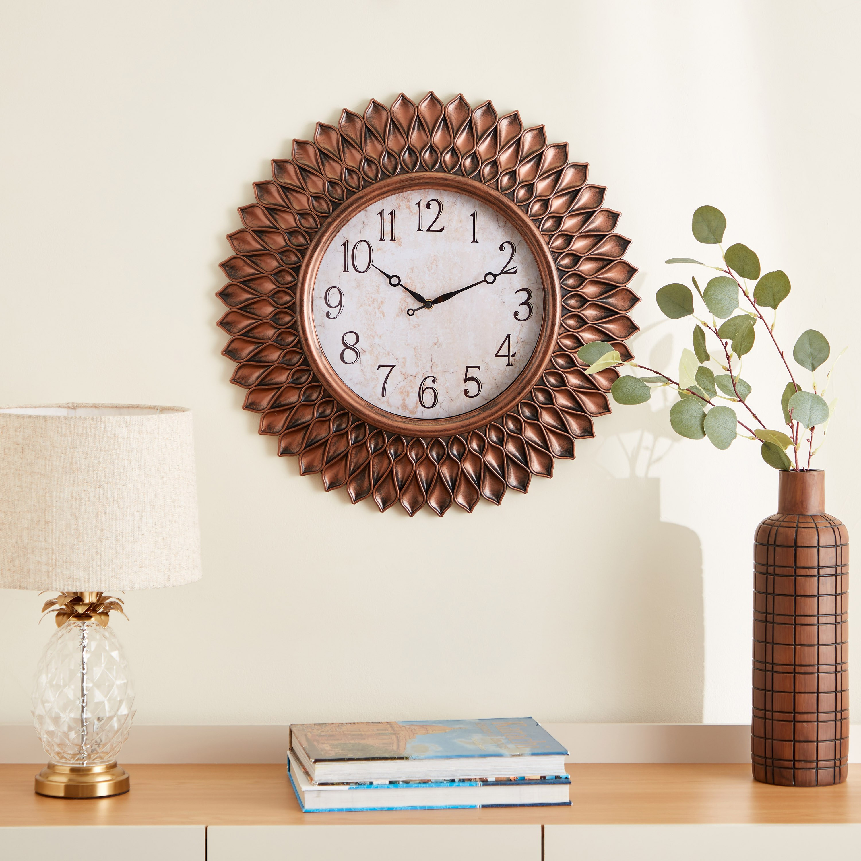 ساعة حائط بحواف بشكل بتلات مدببة من دلفين - 55x5 سم-hbxdiningroom-decorandaccessories-clocks-image-4