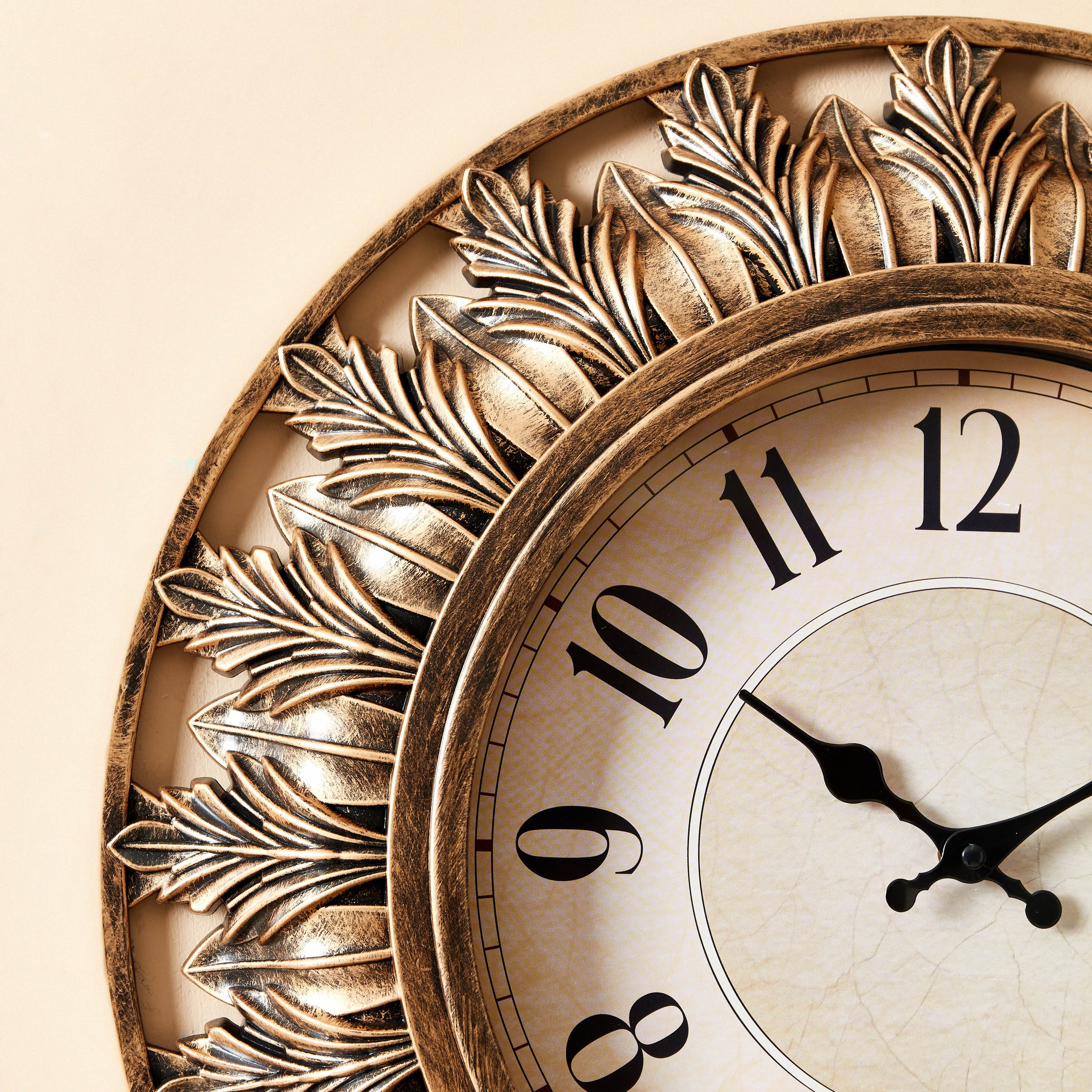 Delphine Wall Clock with Cut Work Border-hbxdiningroom-decorandaccessories-clocks-image-3