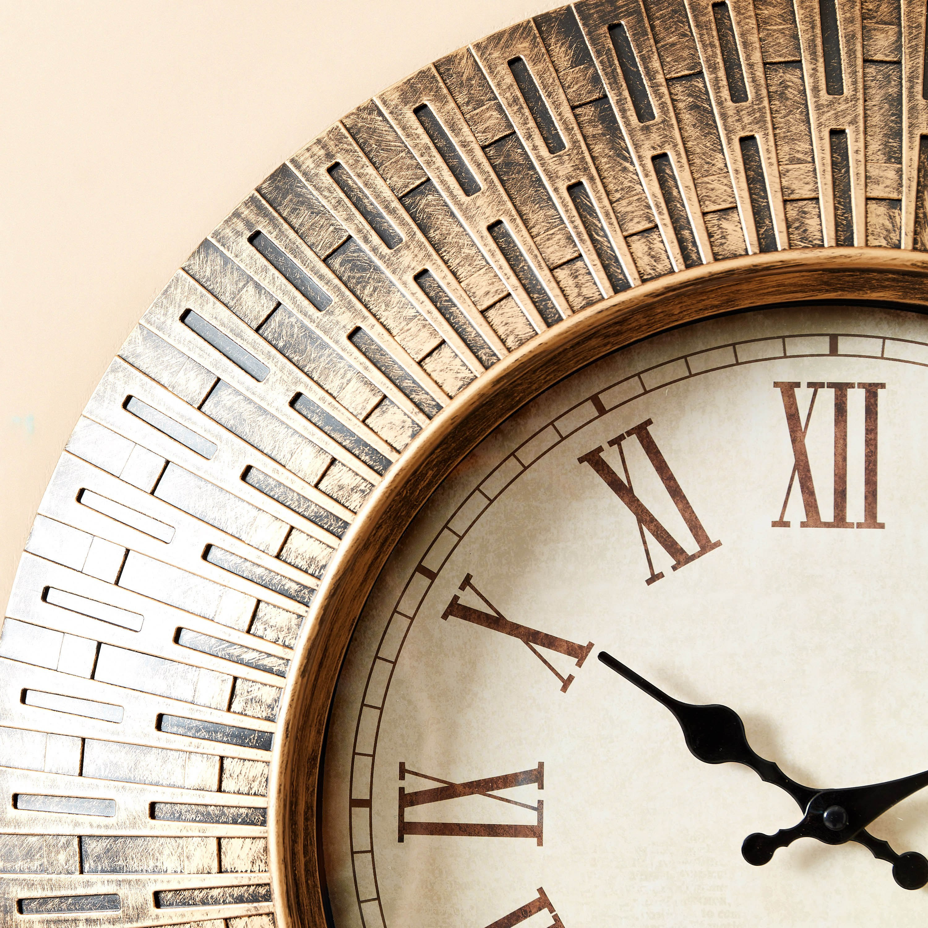 Delphine Wall Clock with Line Cut Work Border-hbxdiningroom-decorandaccessories-clocks-image-3