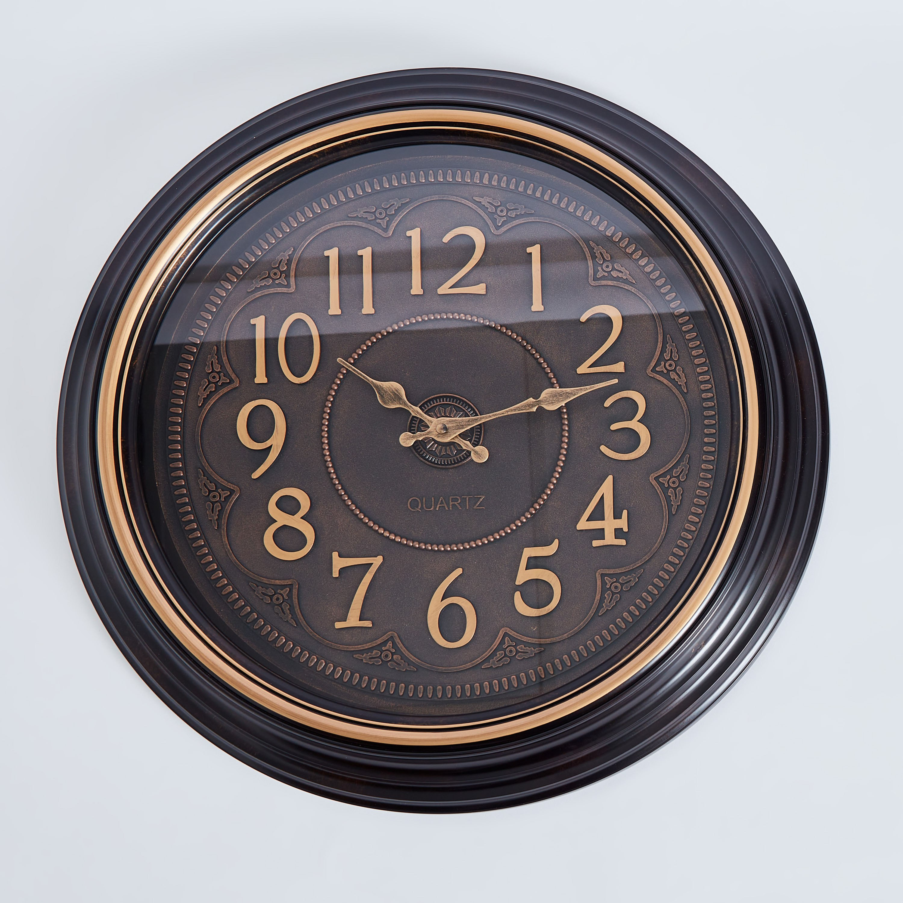 ساعة حائط بإطار معدن من ديلفين-hbxdiningroom-decorandaccessories-clocks-image-5