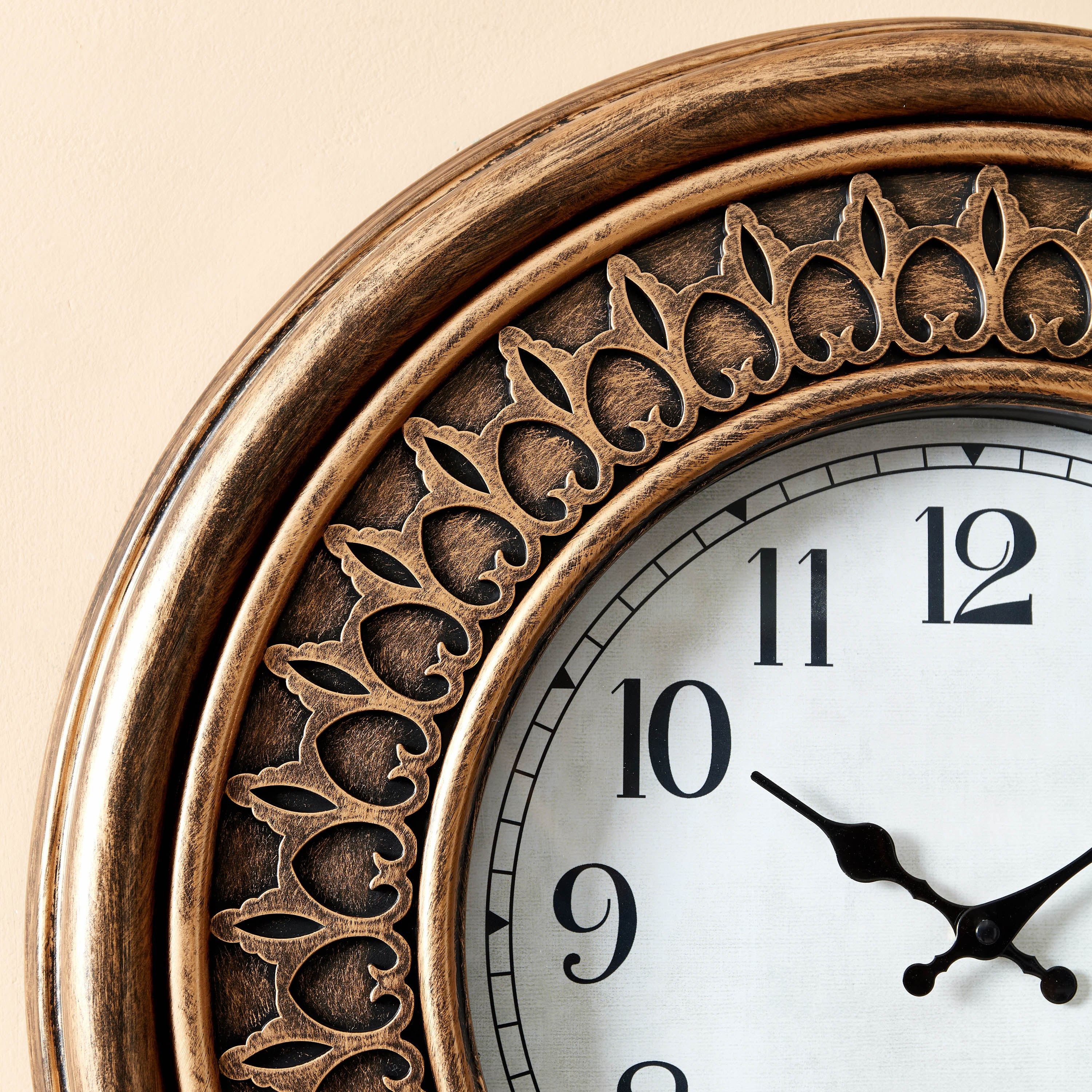 ساعة حائط بإطار مستدير من دلفين-hbxdiningroom-decorandaccessories-clocks-image-3