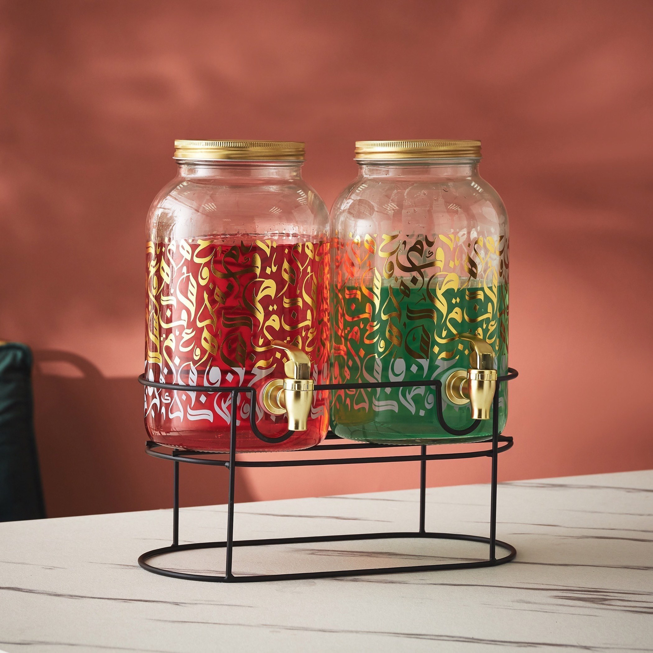 طقم موزع مشروبات وحامل من قطعتين بتصميم كاليجرافي - 3.7 لتر-hbxhomeware-hbxkitchen-image-1