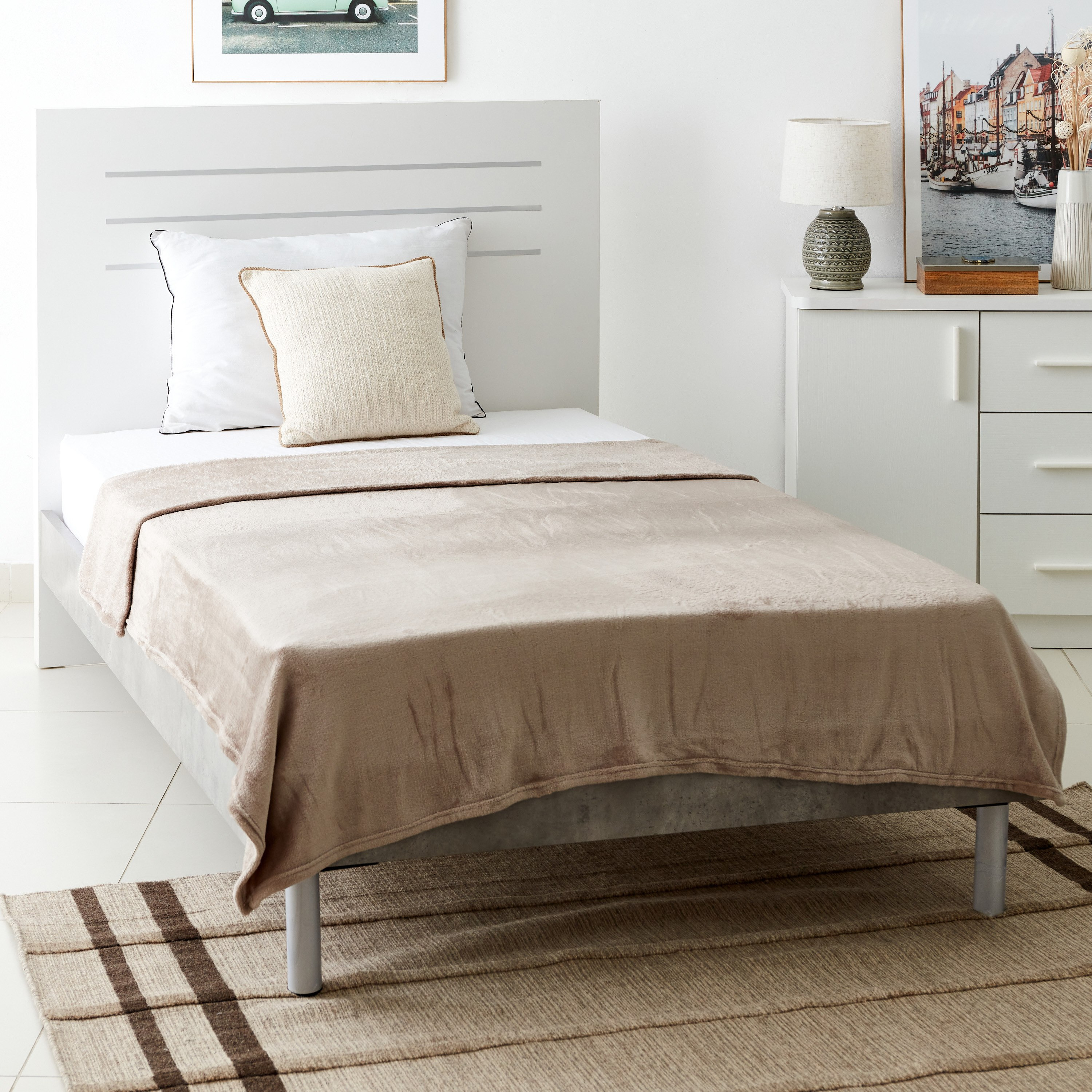 بطانية فلانيل مزدوجة سادة من نوفا - 150x200 سم-hbxhomeware-hbxbedroom-image-5