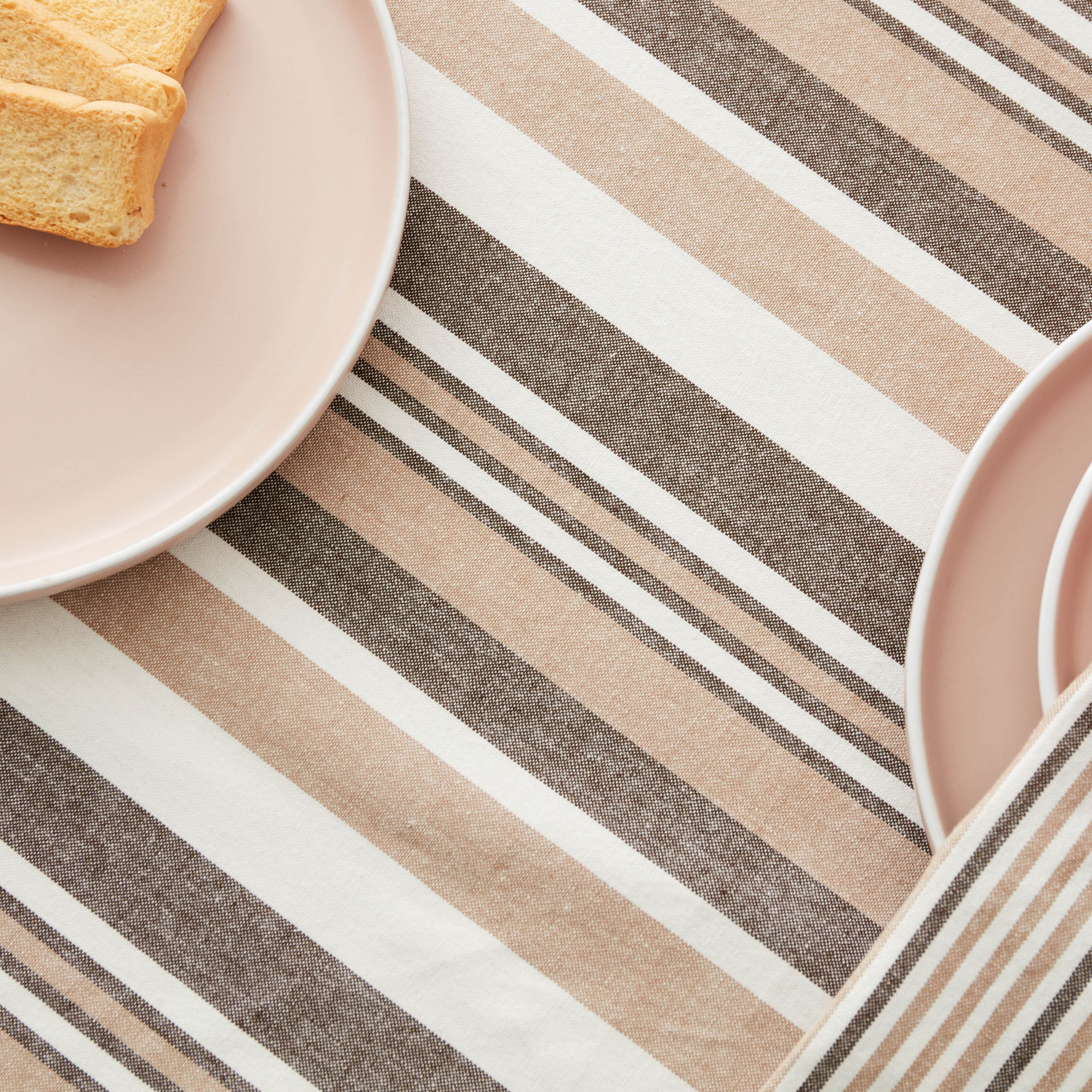 Harley Nora Table Cloth - 130x170 cm-hbxdecorandfurnishings-homefurnishings-tablelinens-image-2