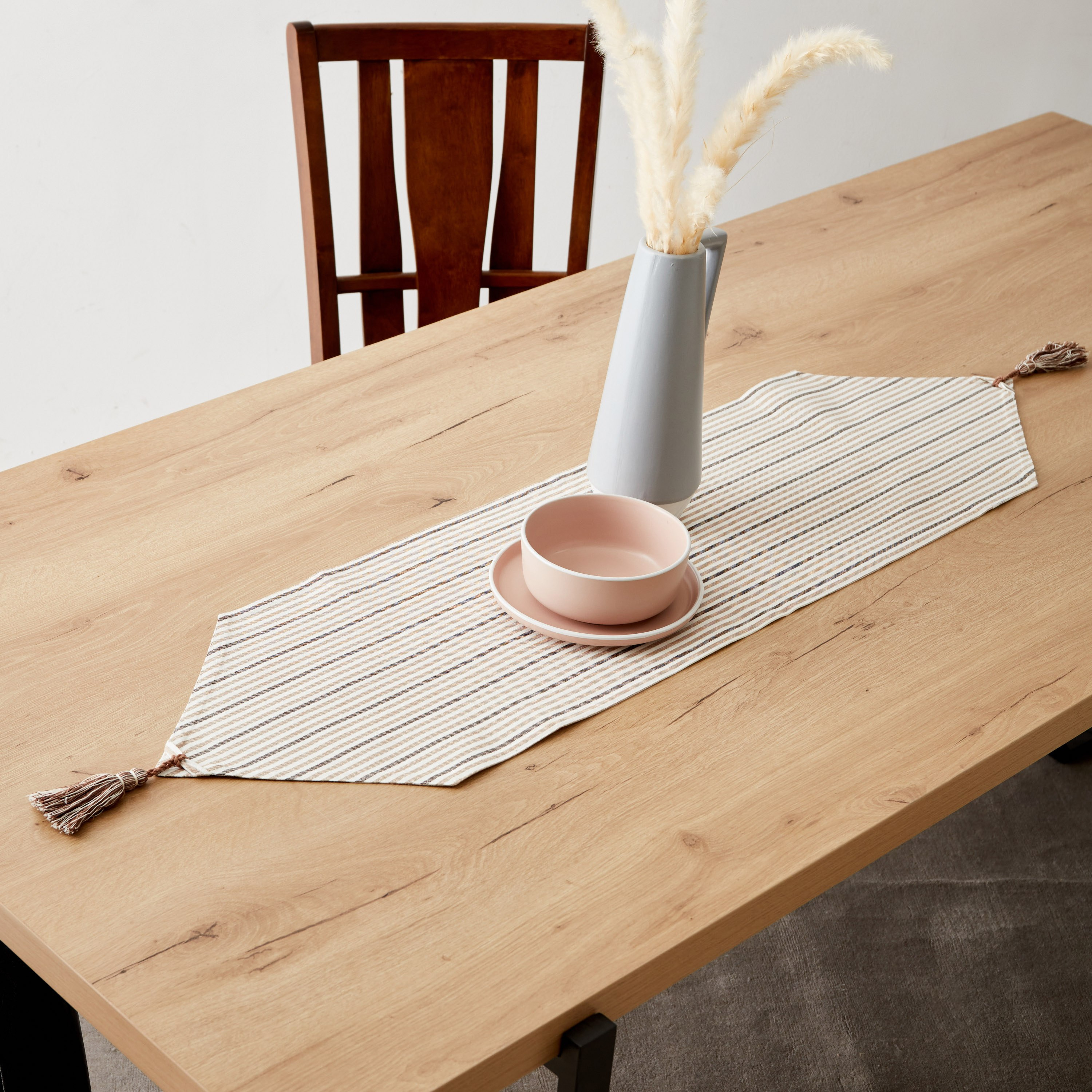 مفرش طاولة قابل للاستخدام على الوجهين من هارلي نورا - 33x120 سم-hbxdecorandfurnishings-homefurnishings-tablelinens-image-2
