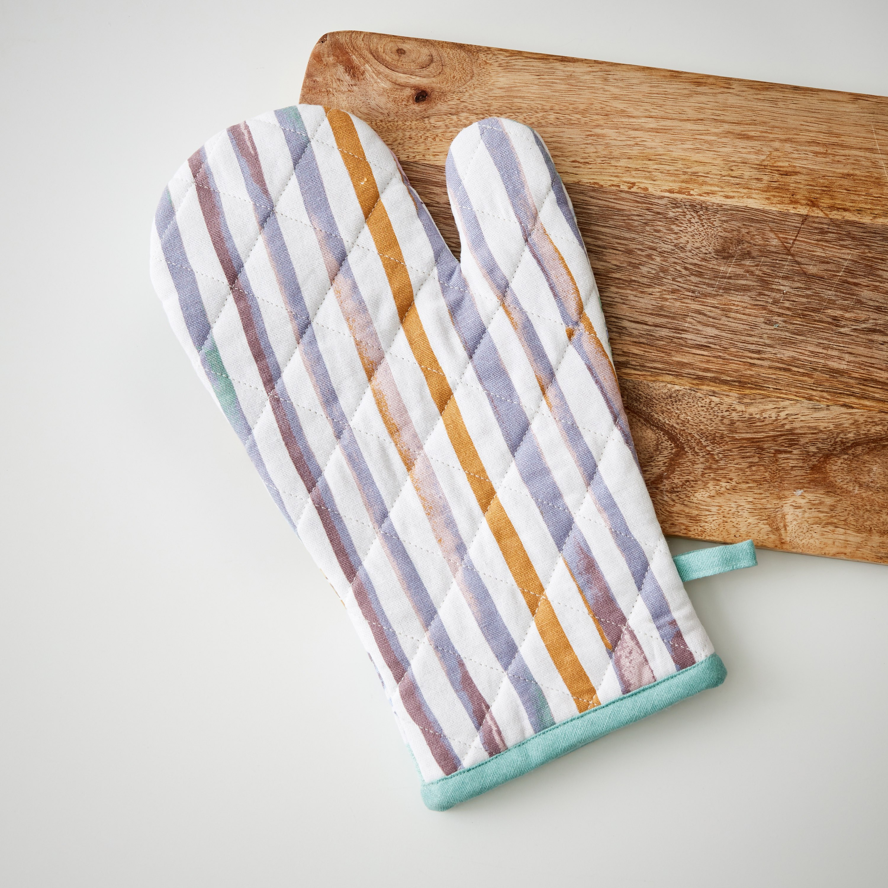 قفاز فرن إلسا من بايتون - 17×33 سم-hbxhomeware-kitchenware-kitchenlinens-image-1