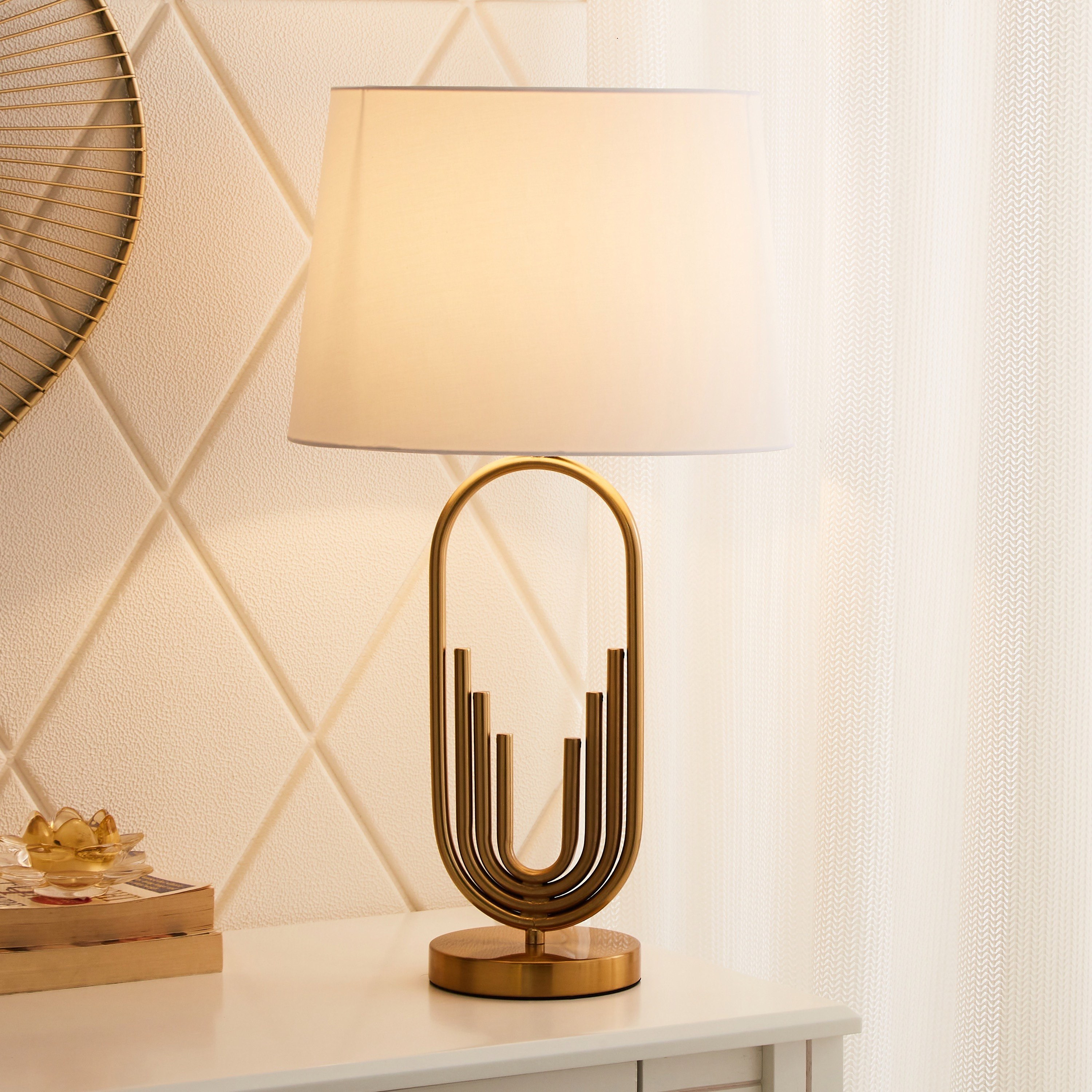 مصباح طاولة من المعدن الفاخر من دييجو - 33x57 سم-hbxlivingroom-lighting-tablelamps-image-2