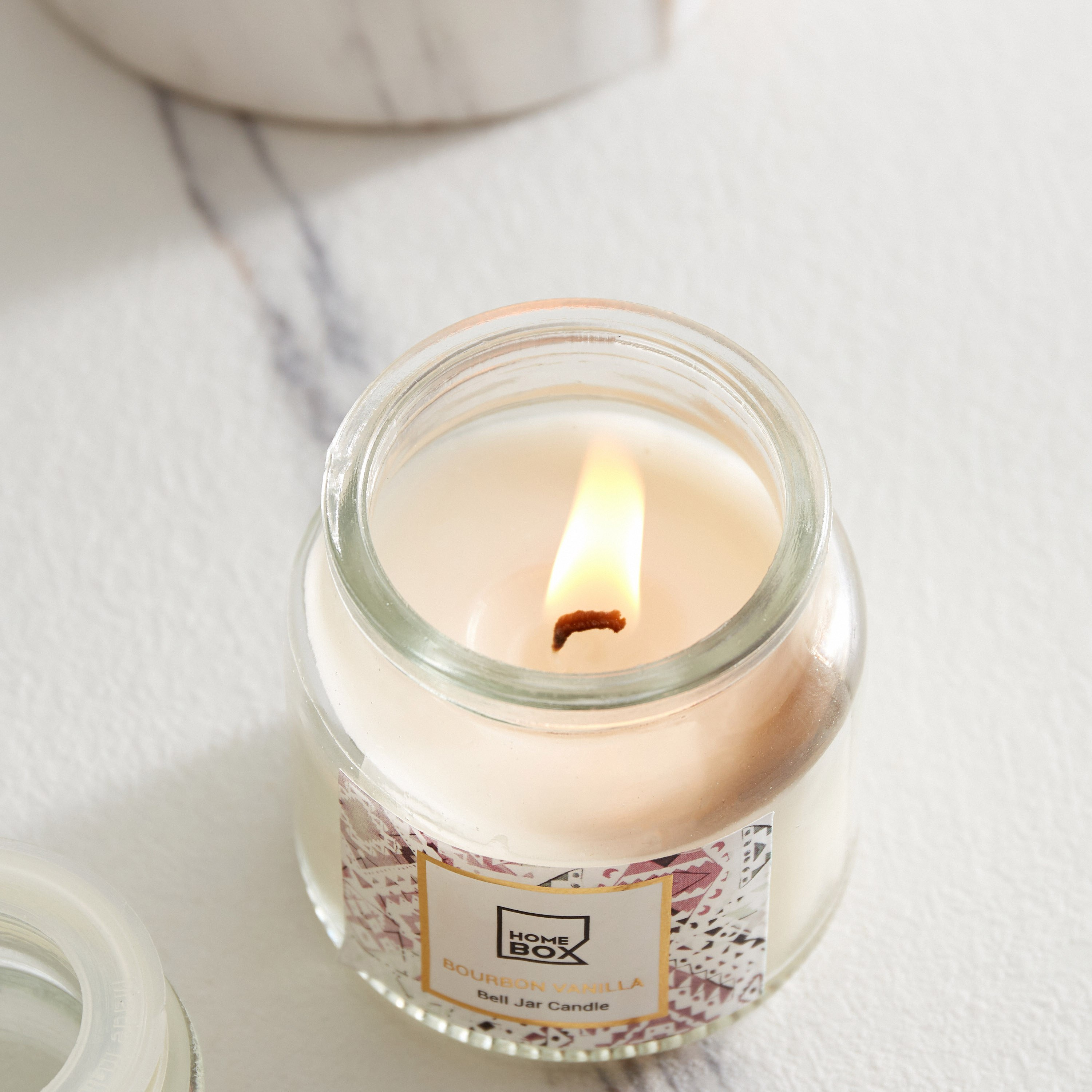 جرّة شموع معطرة برائحة الفانيلا من زوي - 75 جم-hbxhomeware-hbxdecorandfurnishings-image-3