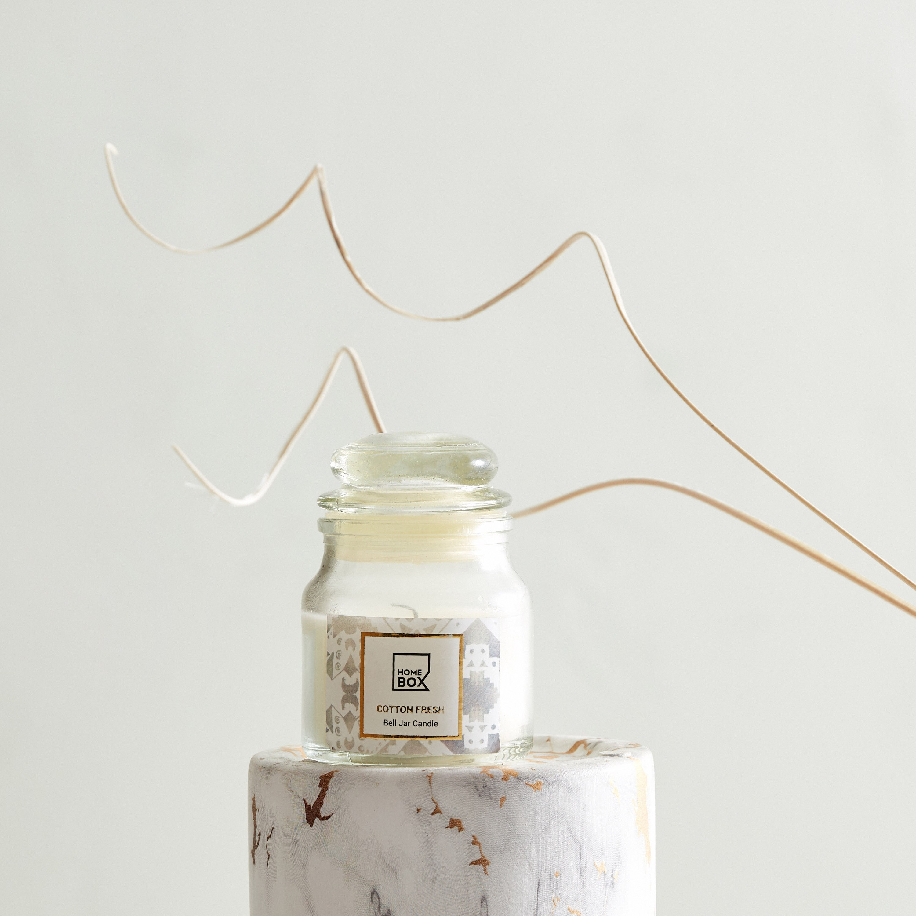 جرّة شموع برائحة القطن المنعش من زوي - 75 جم-hbxhomeware-hbxdecorandfurnishings-image-1