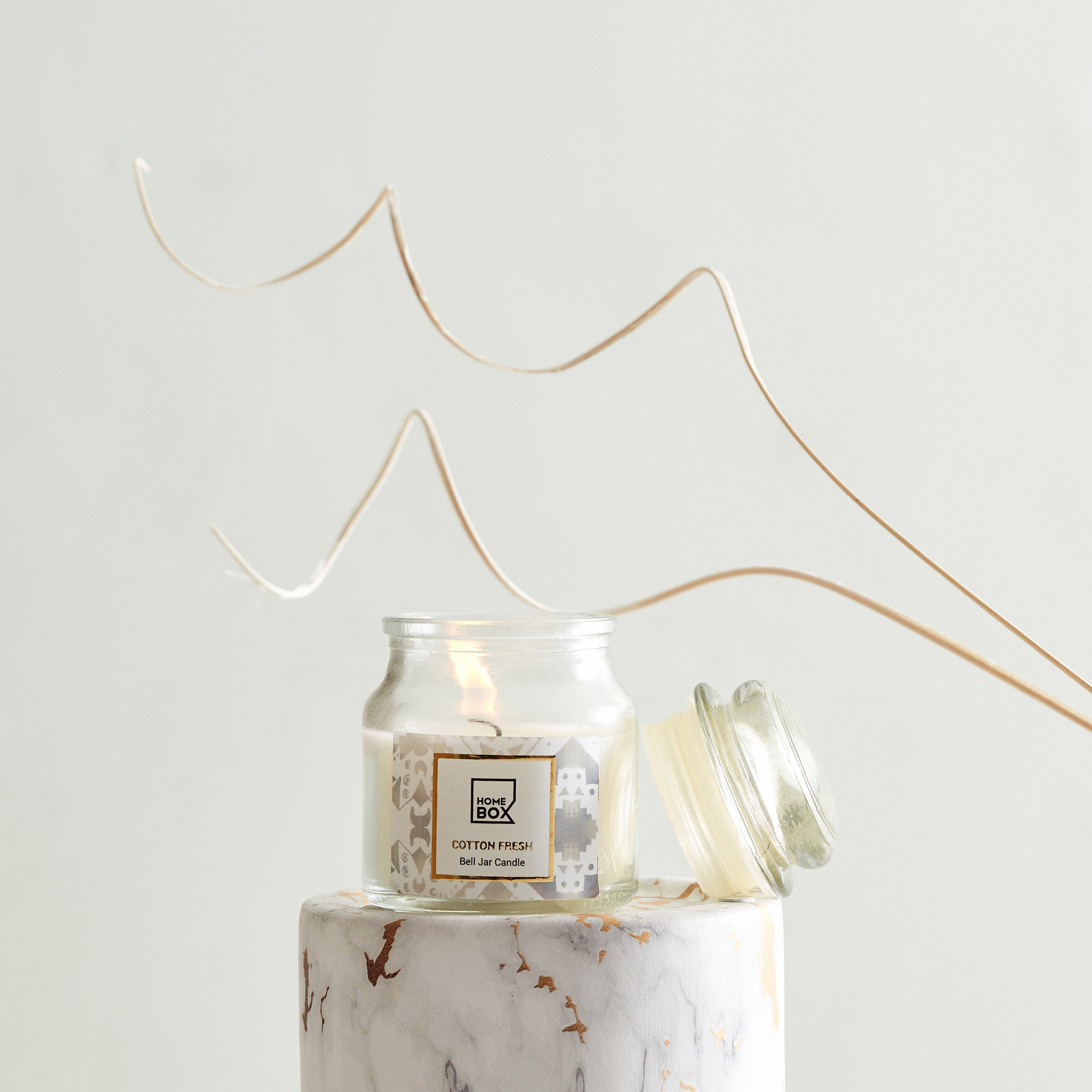 جرّة شموع برائحة القطن المنعش من زوي - 75 جم-hbxhomeware-hbxdecorandfurnishings-image-2