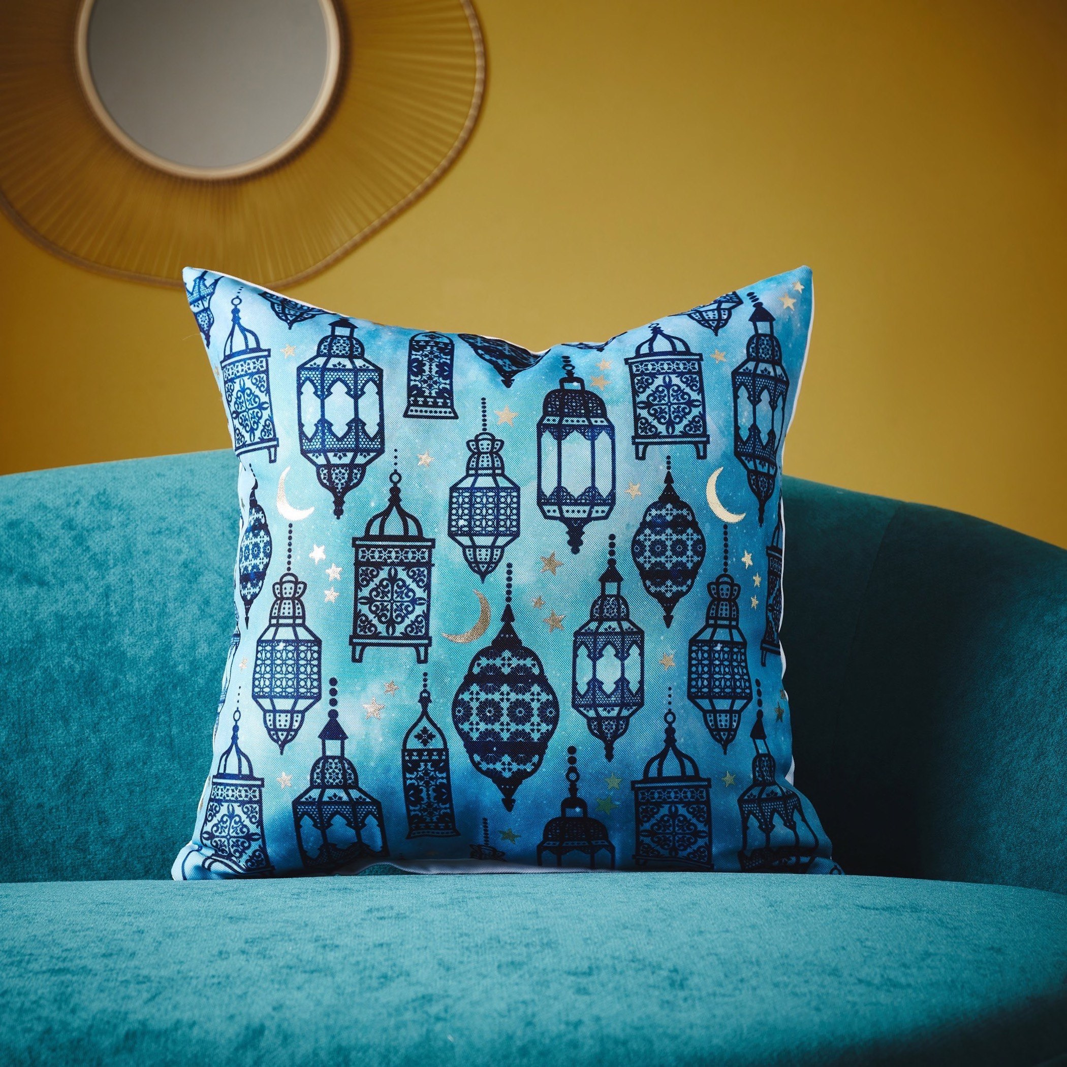 غطاء وسادة بطبعات رقمية ورقائق معدنية من أرابيسك - 45x45 سم-hbxhomeware-cushionsandcovers-cushioncovers-image-1