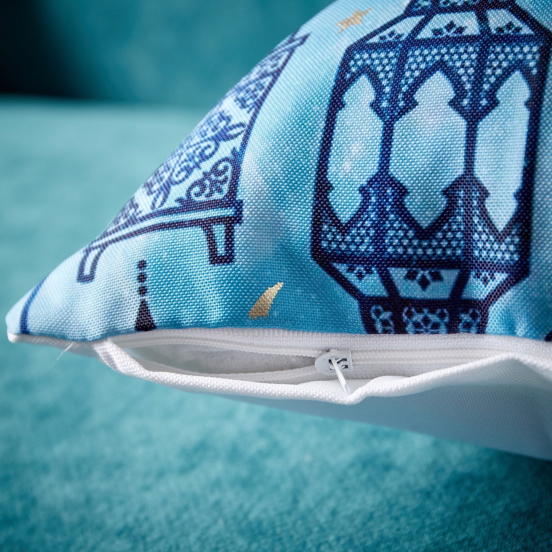 غطاء وسادة بطبعات رقمية ورقائق معدنية من أرابيسك - 45x45 سم-hbxhomeware-cushionsandcovers-cushioncovers-image-3