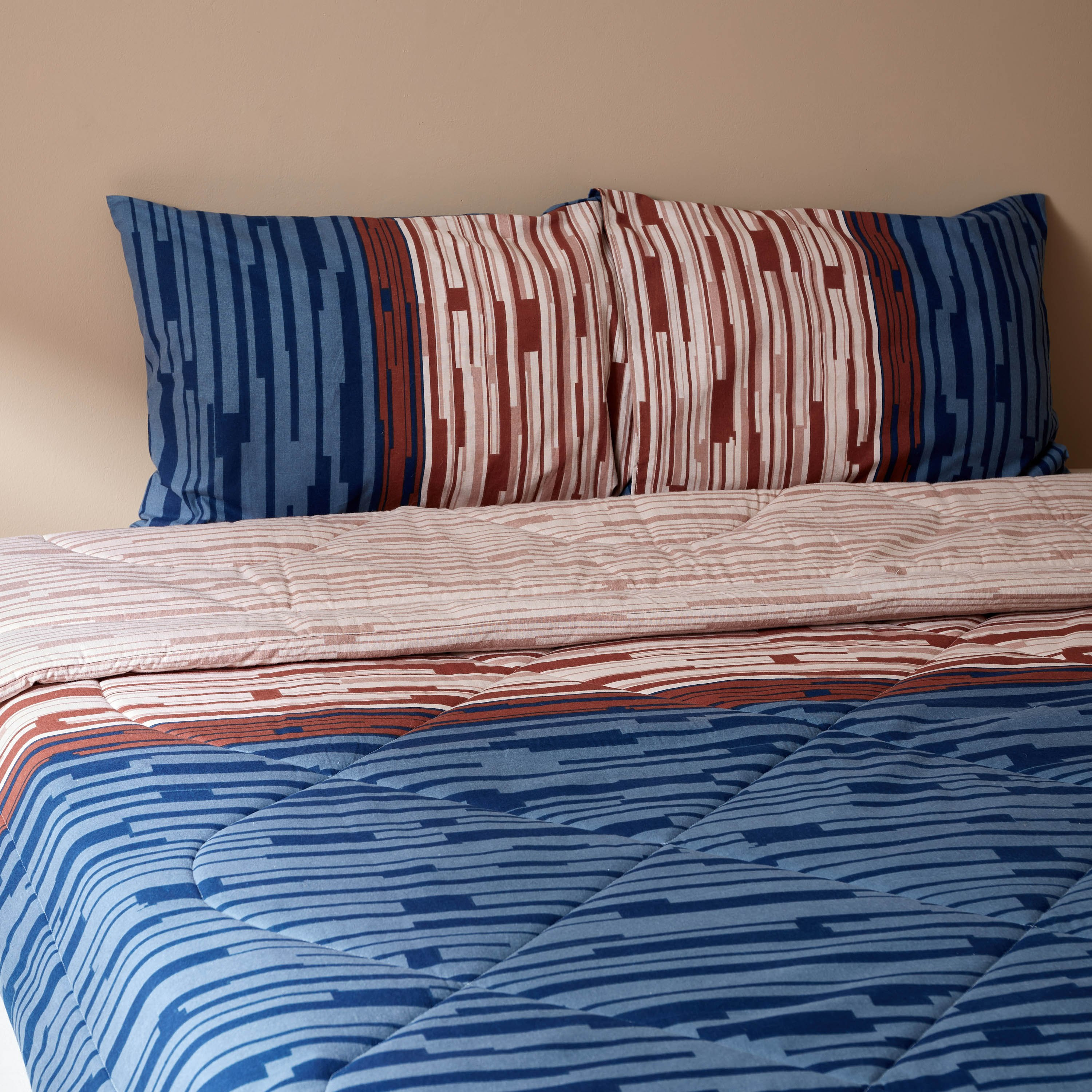 Emery 3-Piece Cotton Flannel King Comforter Set - 220x240 cm-hbxhomeware-hbxdecorandfurnishings-image-2