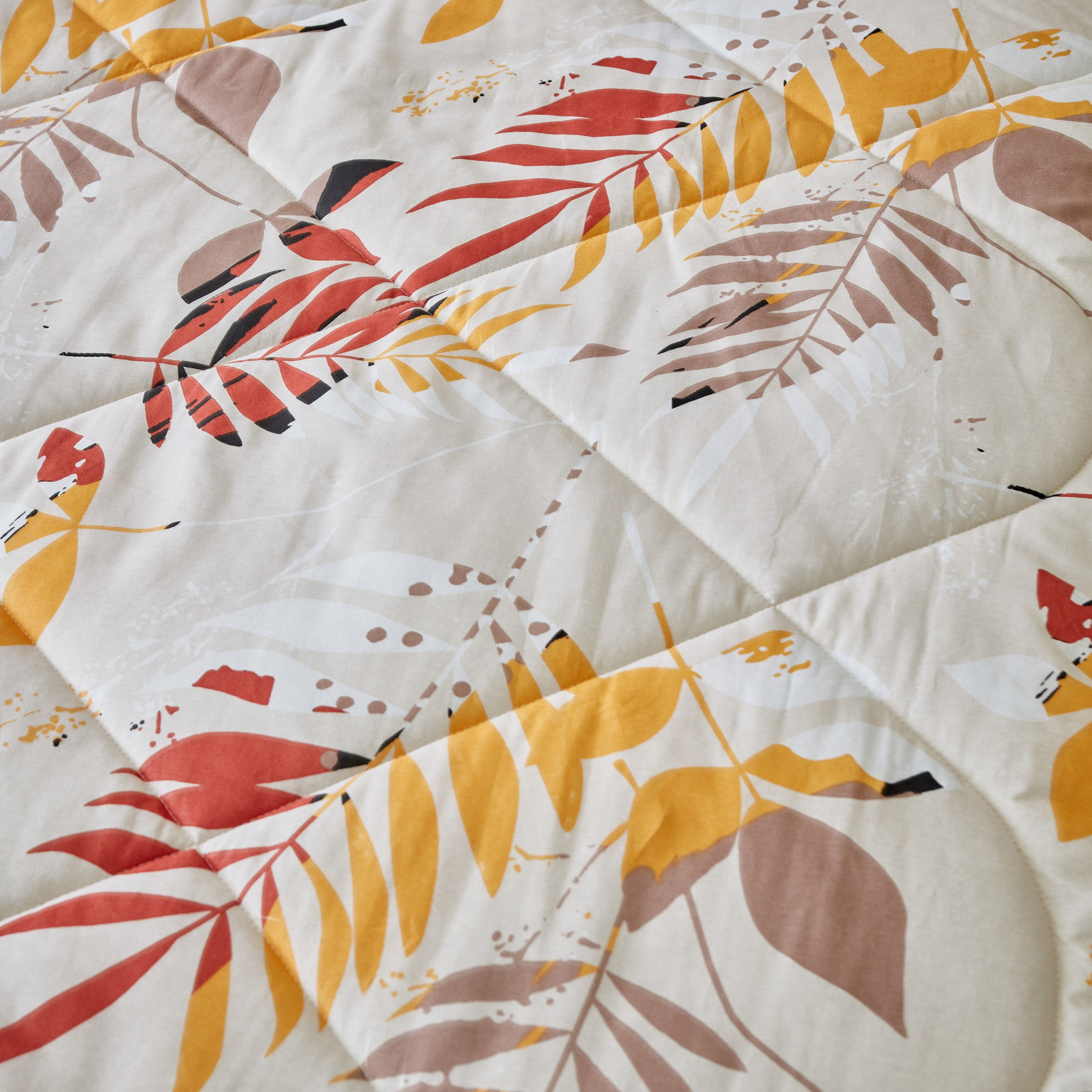 طقم لحاف كينج قطن 3 قطع بطبعات من بريل- 220x240 سم-hbxhomeware-hbxdecorandfurnishings-image-5
