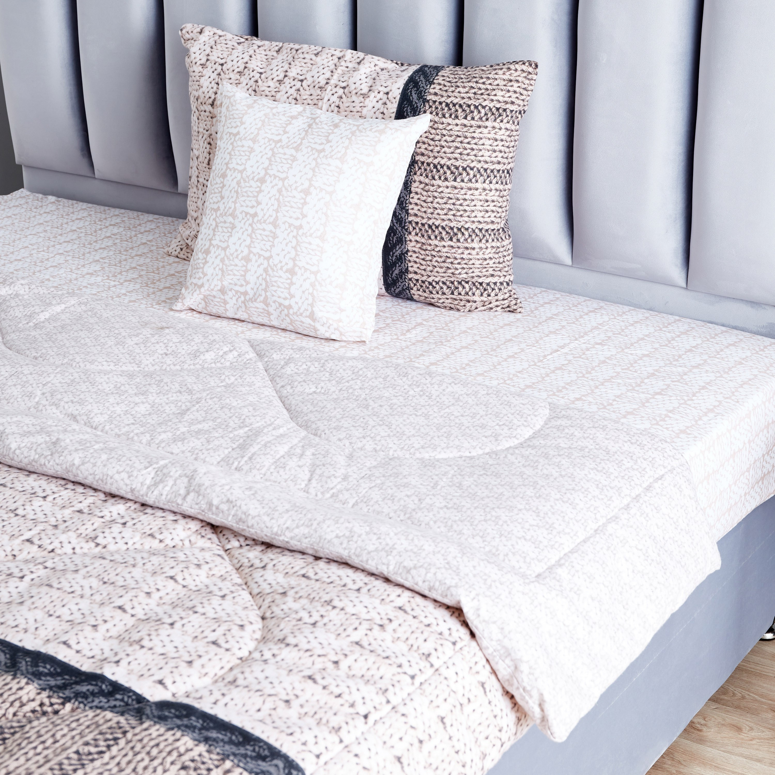 Adeline 4-Piece Cotton Flannel Twin BIAB Comforter Set - 150x220 cm-hbxhomeware-hbxdecorandfurnishings-image-2