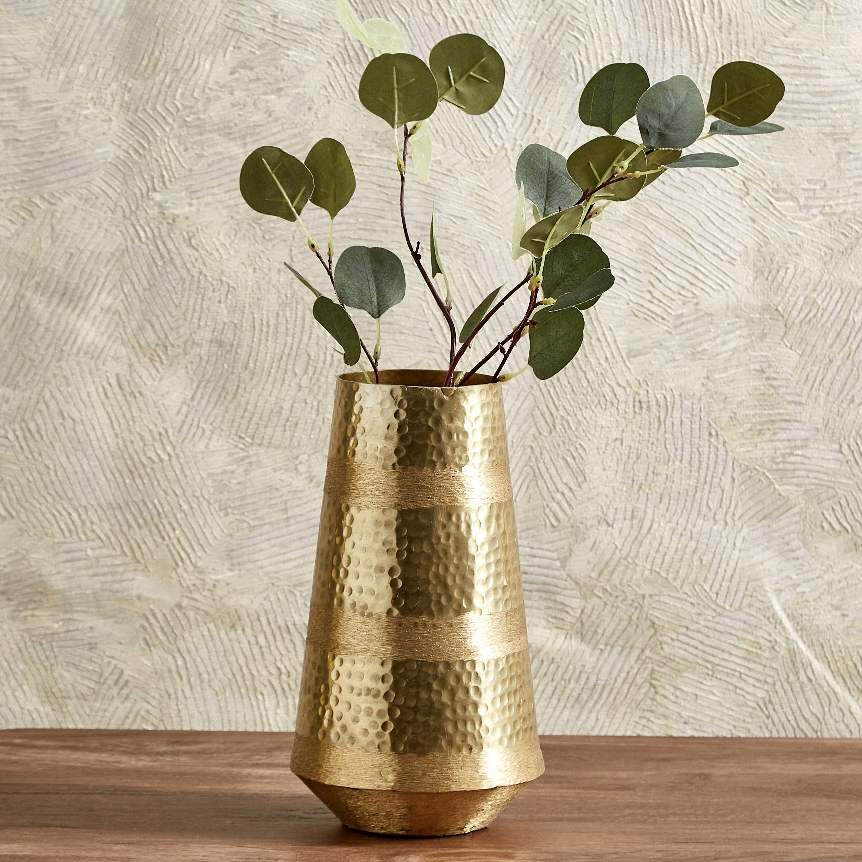 مزهرية معدن مخططة من آيكيز - 17x17x32 سم-hbxhomeware-hbxdecorandfurnishings-image-1