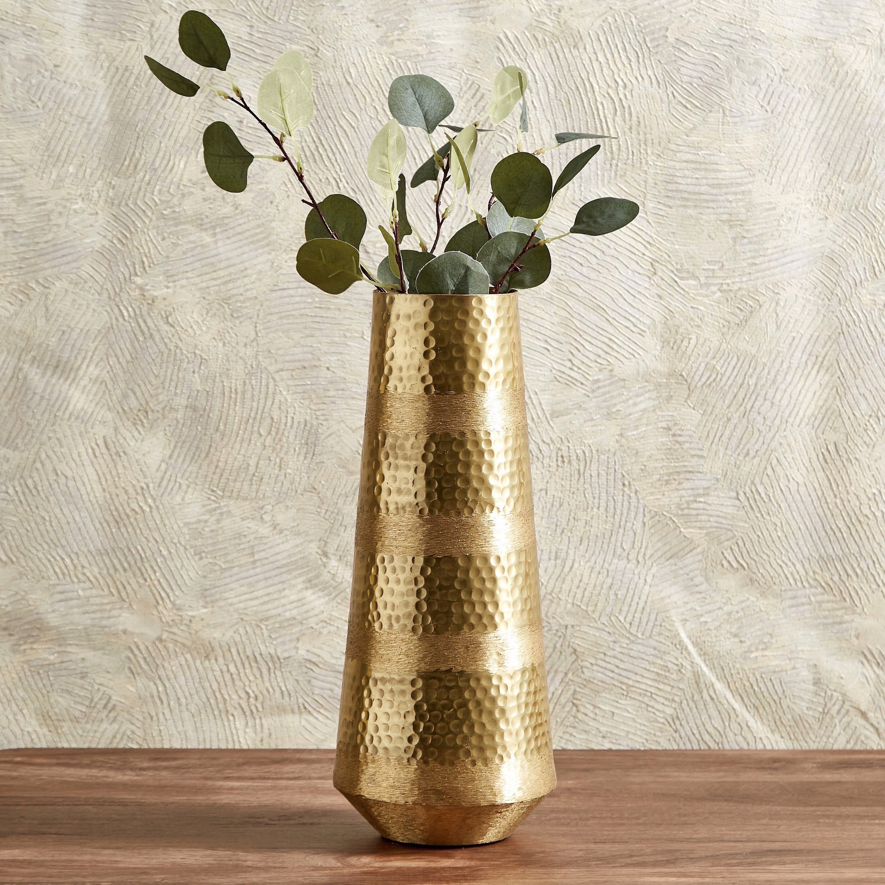 مزهرية معدنية مخططة من آيكيز - 17×17×40 سم-hbxhomeware-hbxdecorandfurnishings-image-1