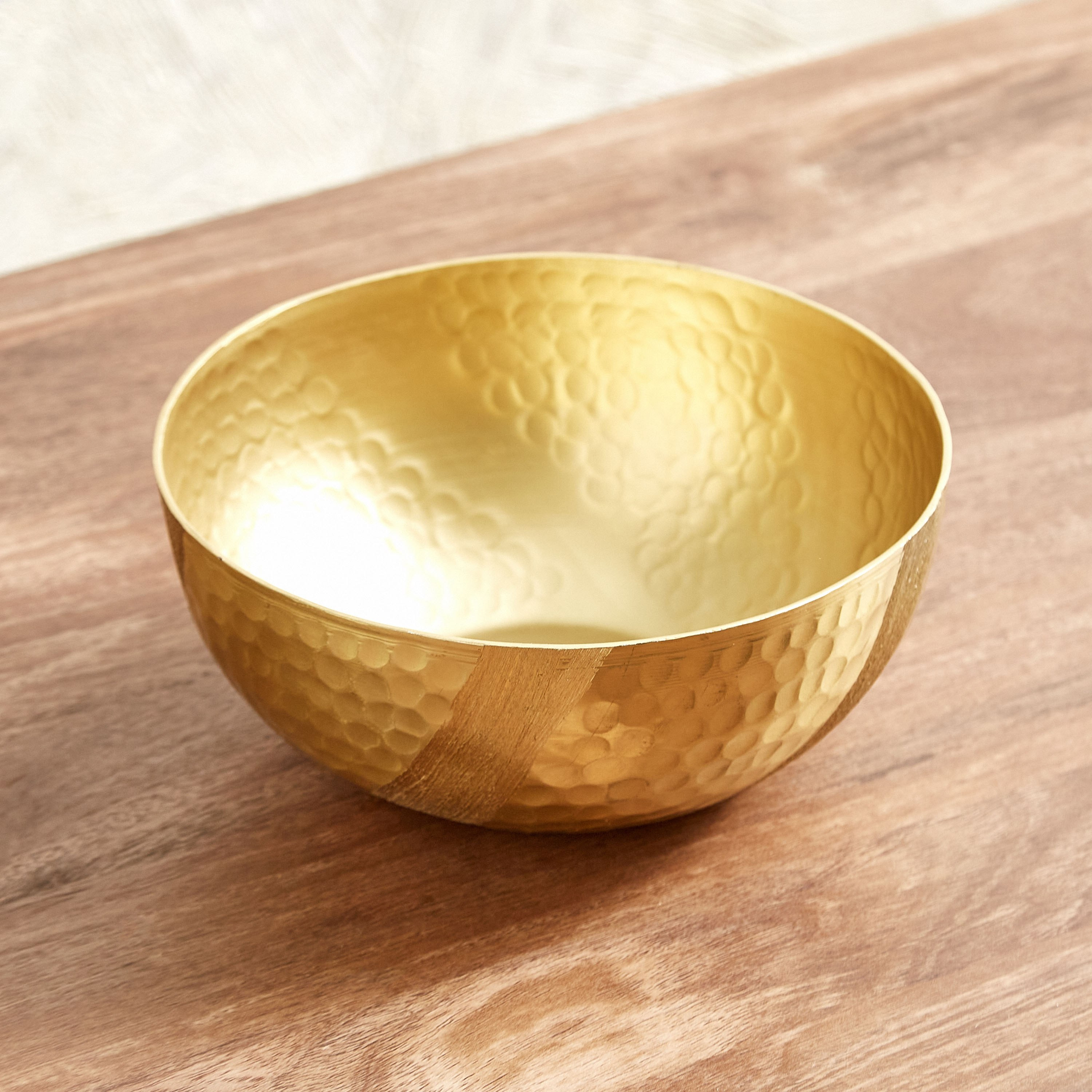 وعاء معدني مقلّم مطلي من آيكيز - 21x21x9 سم-hbxdecorandfurnishings-homeaccessories-bowls-image-2