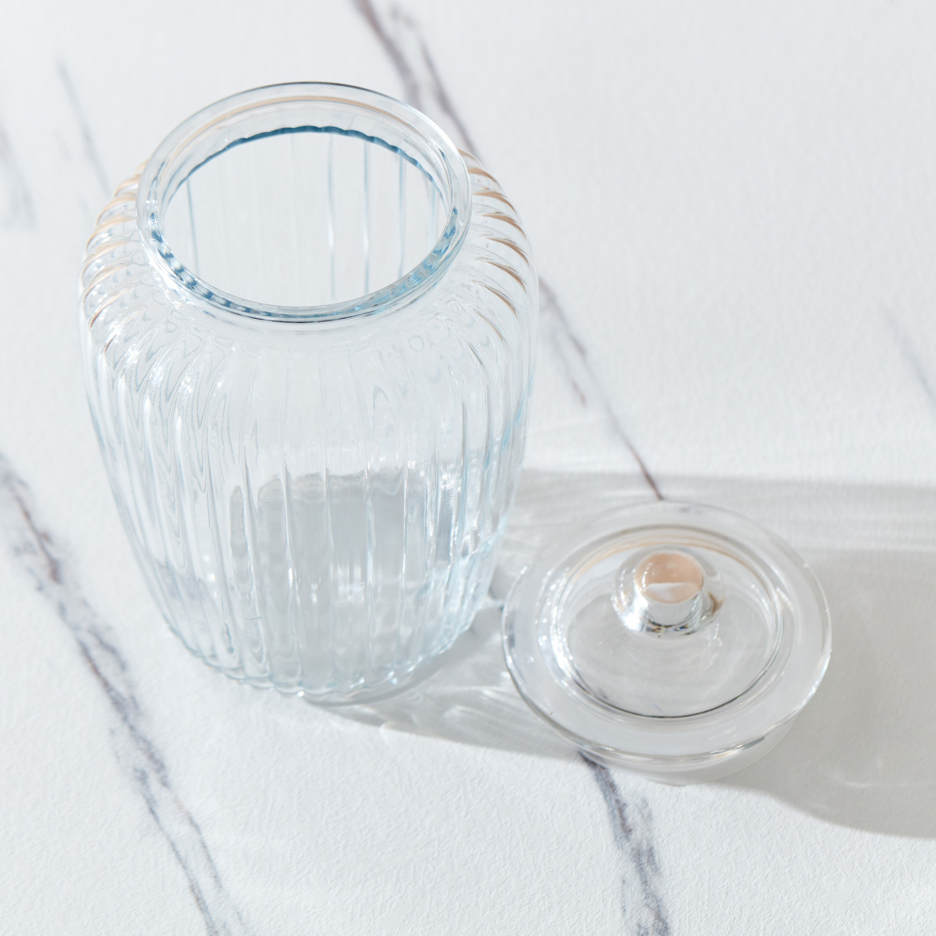 جرة زجاج مخططة من بيلي - 2.4 لتر-hbxhomeware-hbxkitchen-image-3
