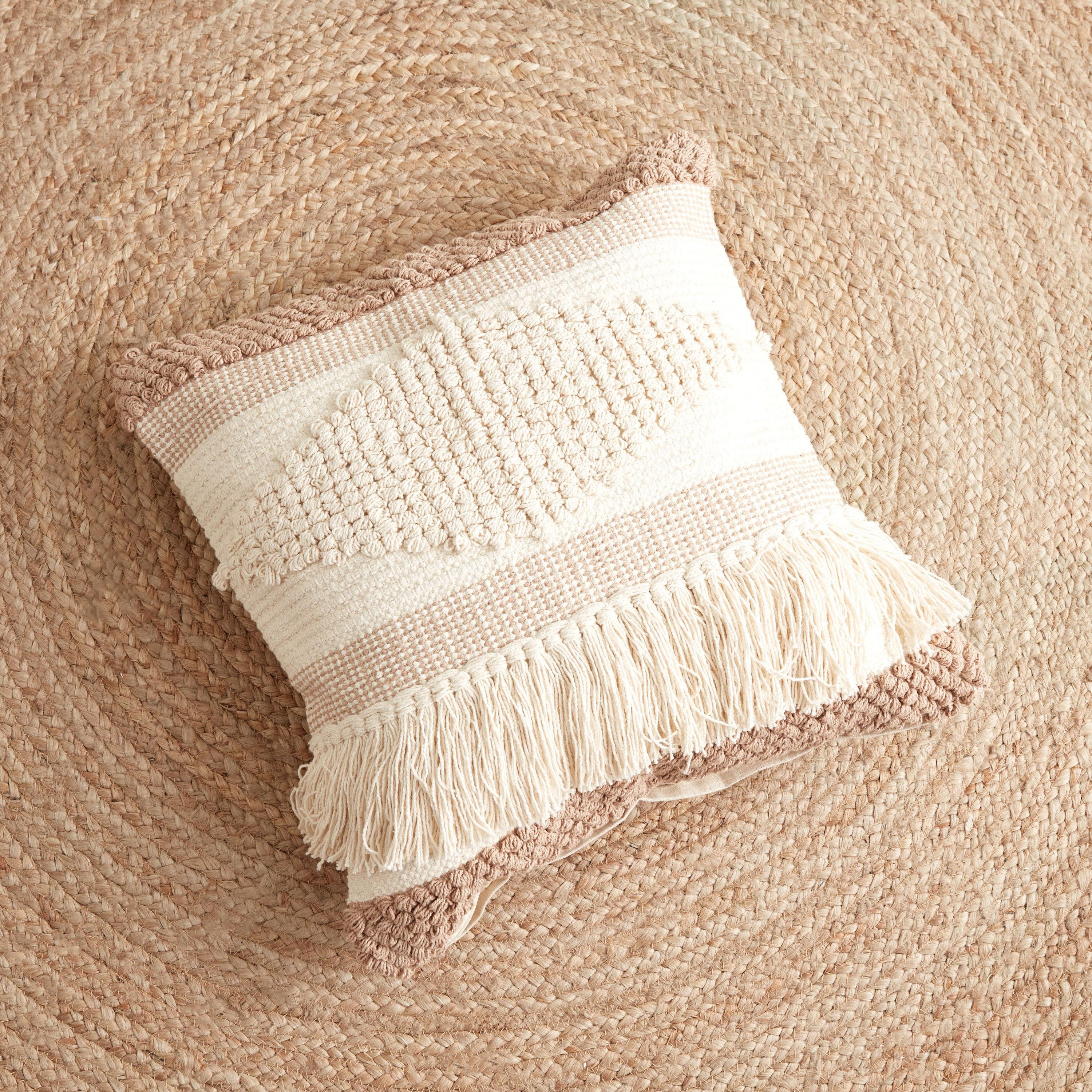 وسادة قطن محشوة مصنوعة يدويًا من ريا - 45x45 سم-hbxlivingroom-furnishings-cushionsandcovers-filledcushions-image-2