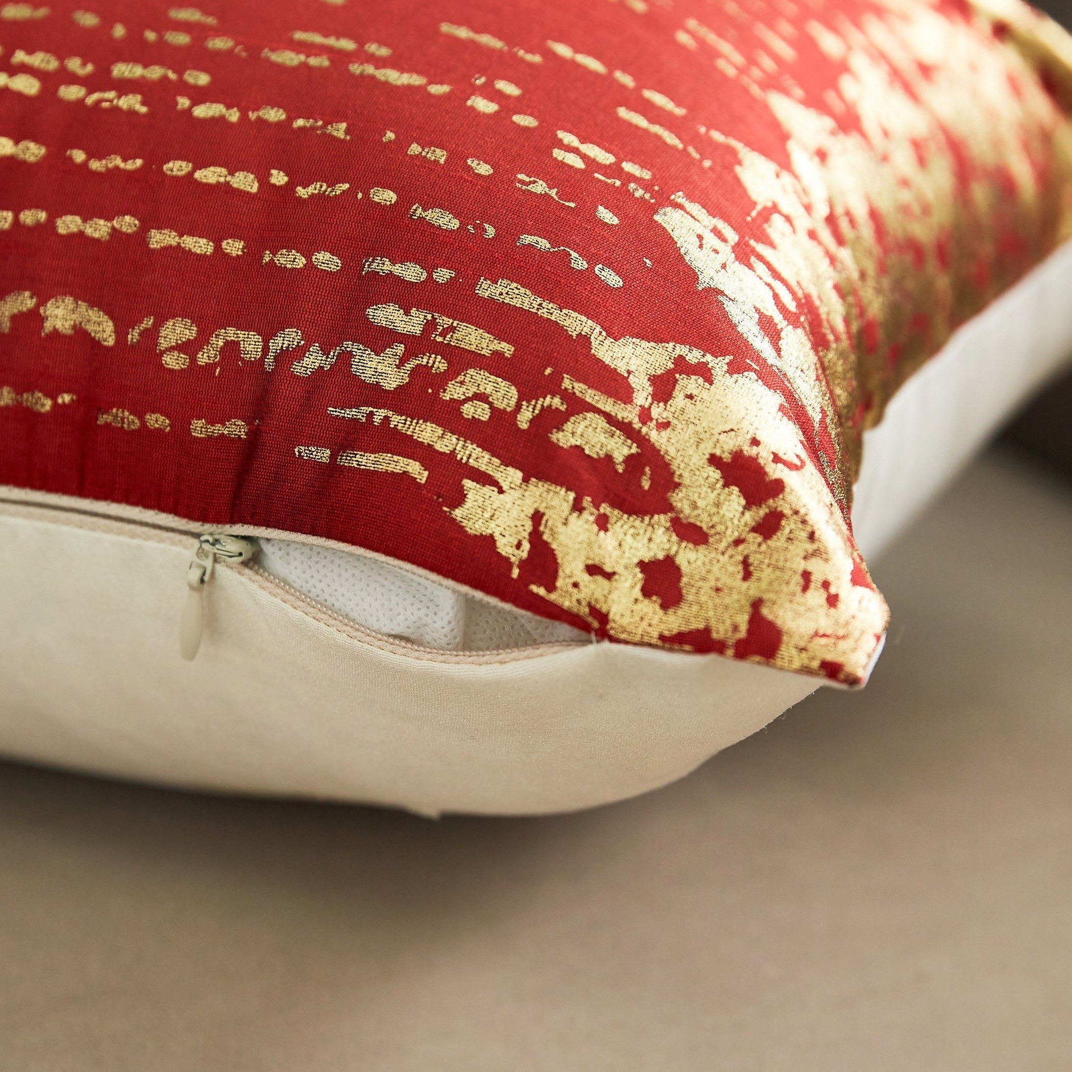 غطاء وسادة بطبعات فويل من دازلينج بيتسي - 30x50 سم-hbxhomeware-cushionsandcovers-cushioncovers-image-3