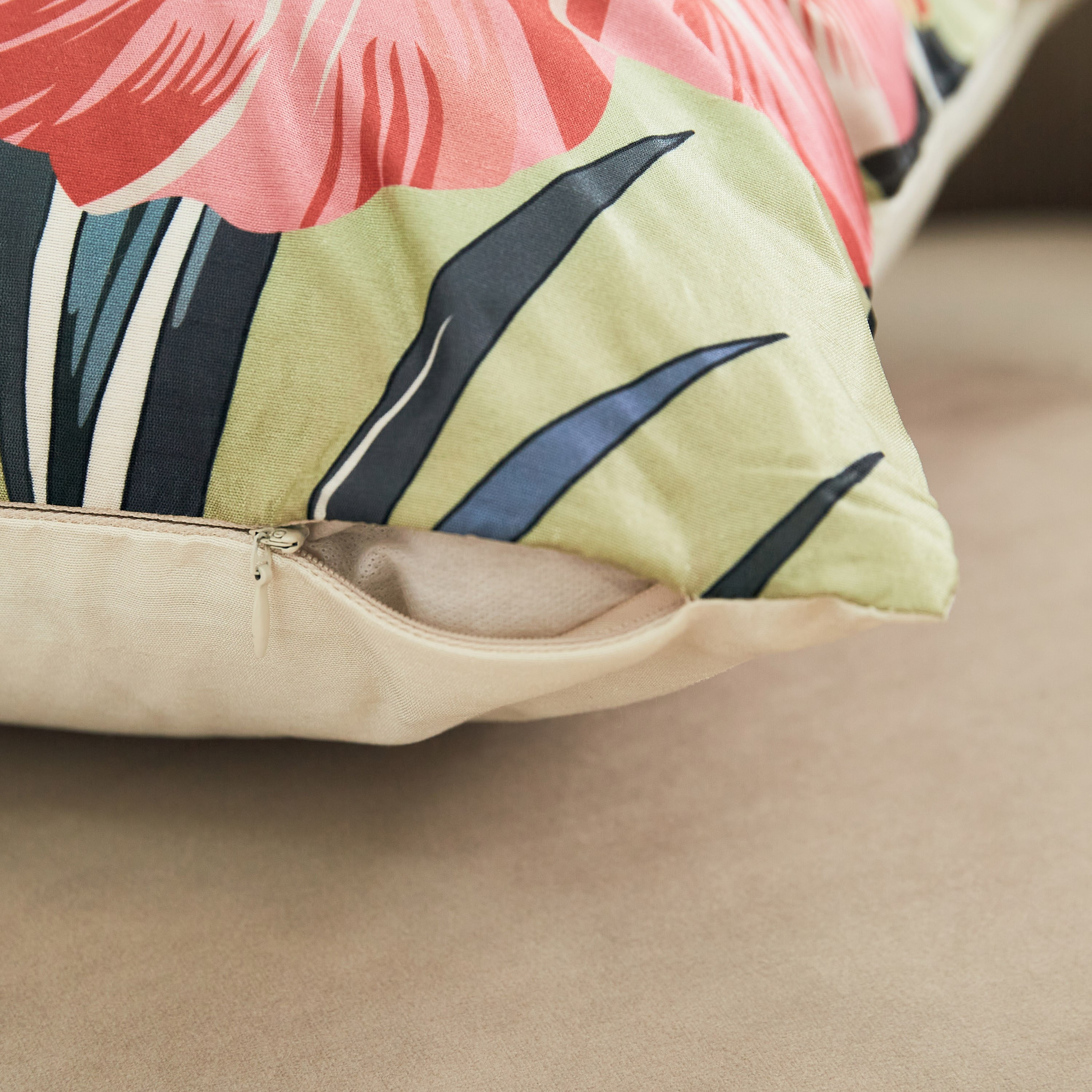 غطاء وسادة بطبعات من فلورا لولا - 40x40 سم-hbxhomeware-cushionsandcovers-cushioncovers-image-3