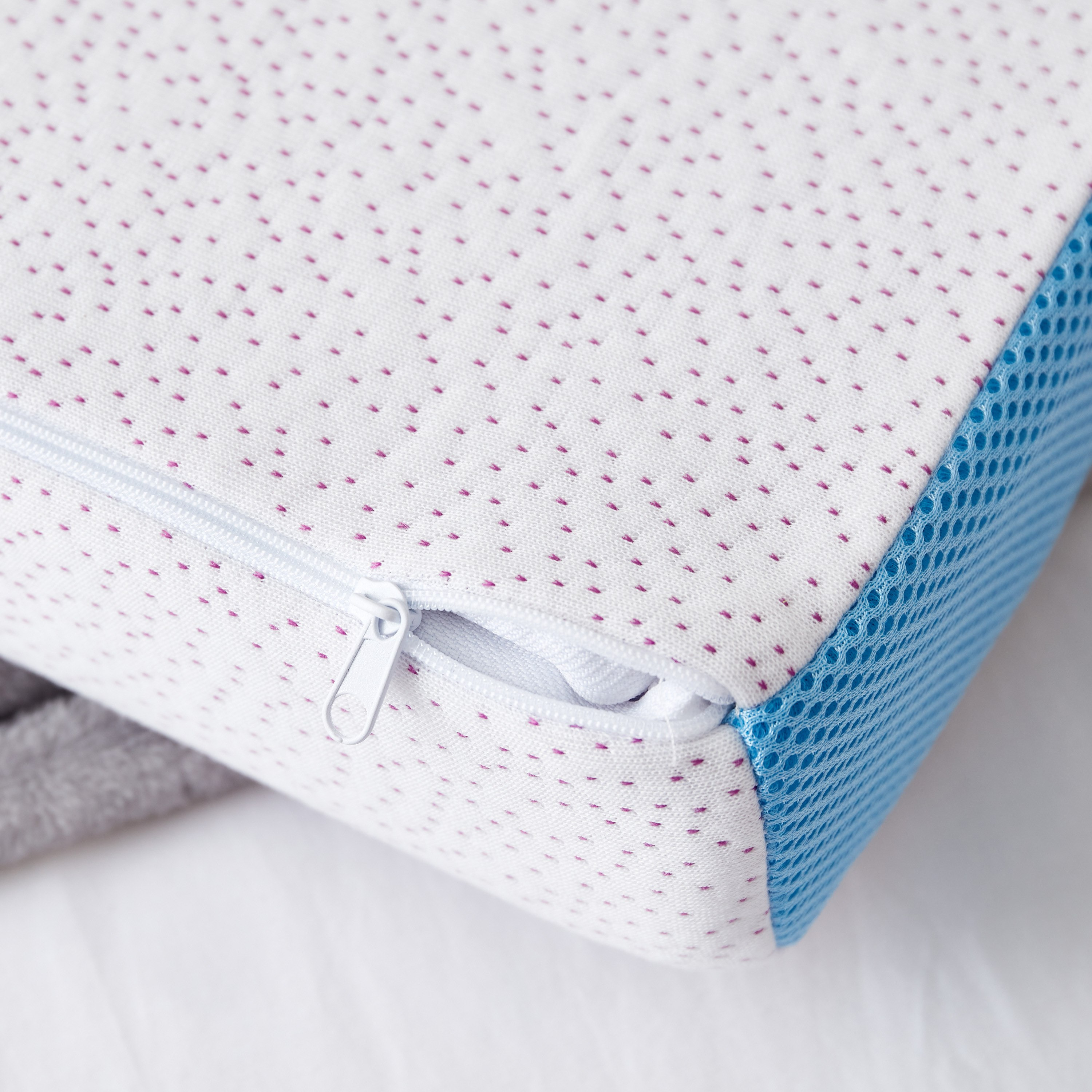 Lavender and Cooling Gel Infused Shoulder Support Memory Foam Pillow - 51x36x10 cm-hbxdecorandfurnishings-bedding-duvetsandpillows-image-5