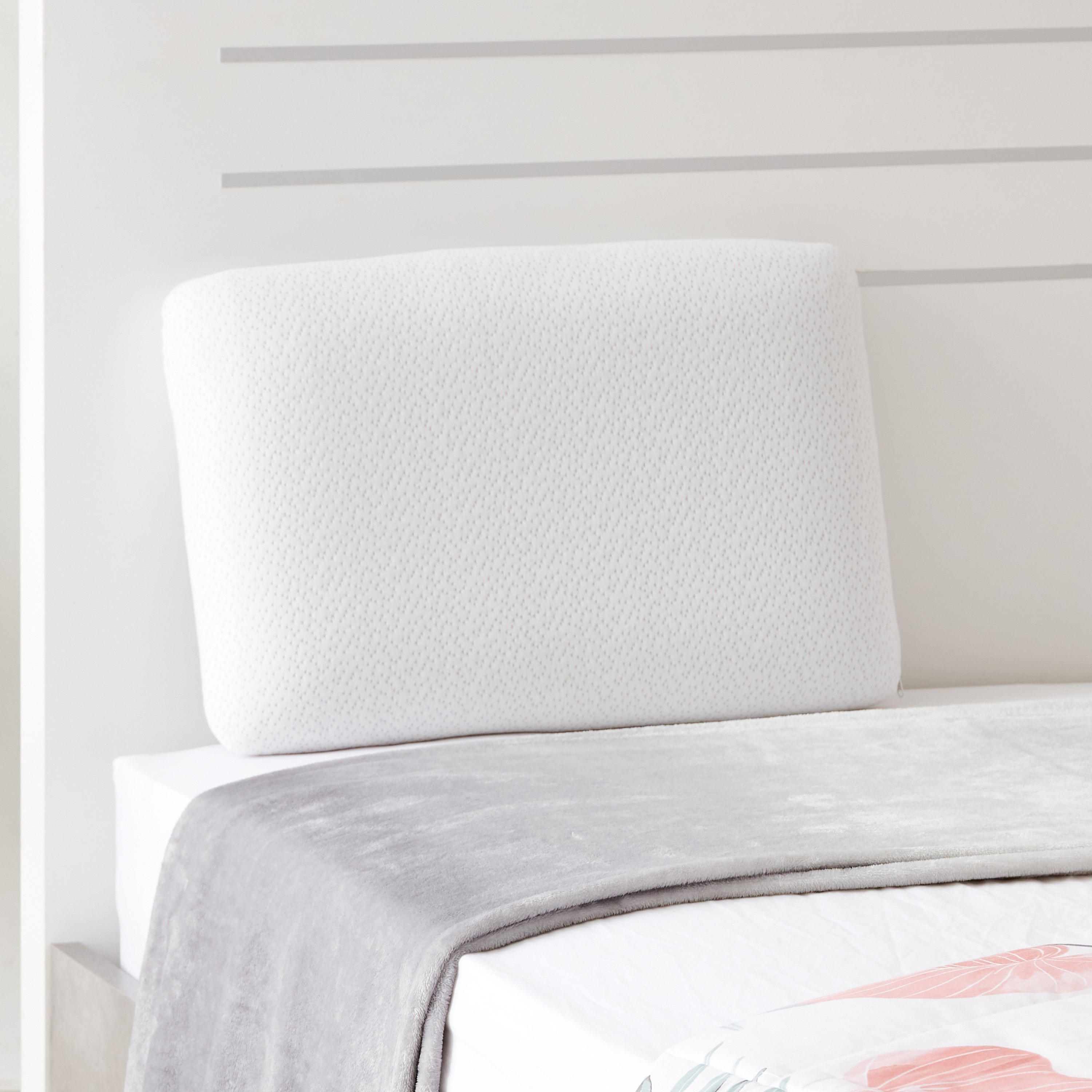وسادة ميموري فوم من كوول إير - 59x40x13 سم-hbxdecorandfurnishings-bedding-duvetsandpillows-image-1