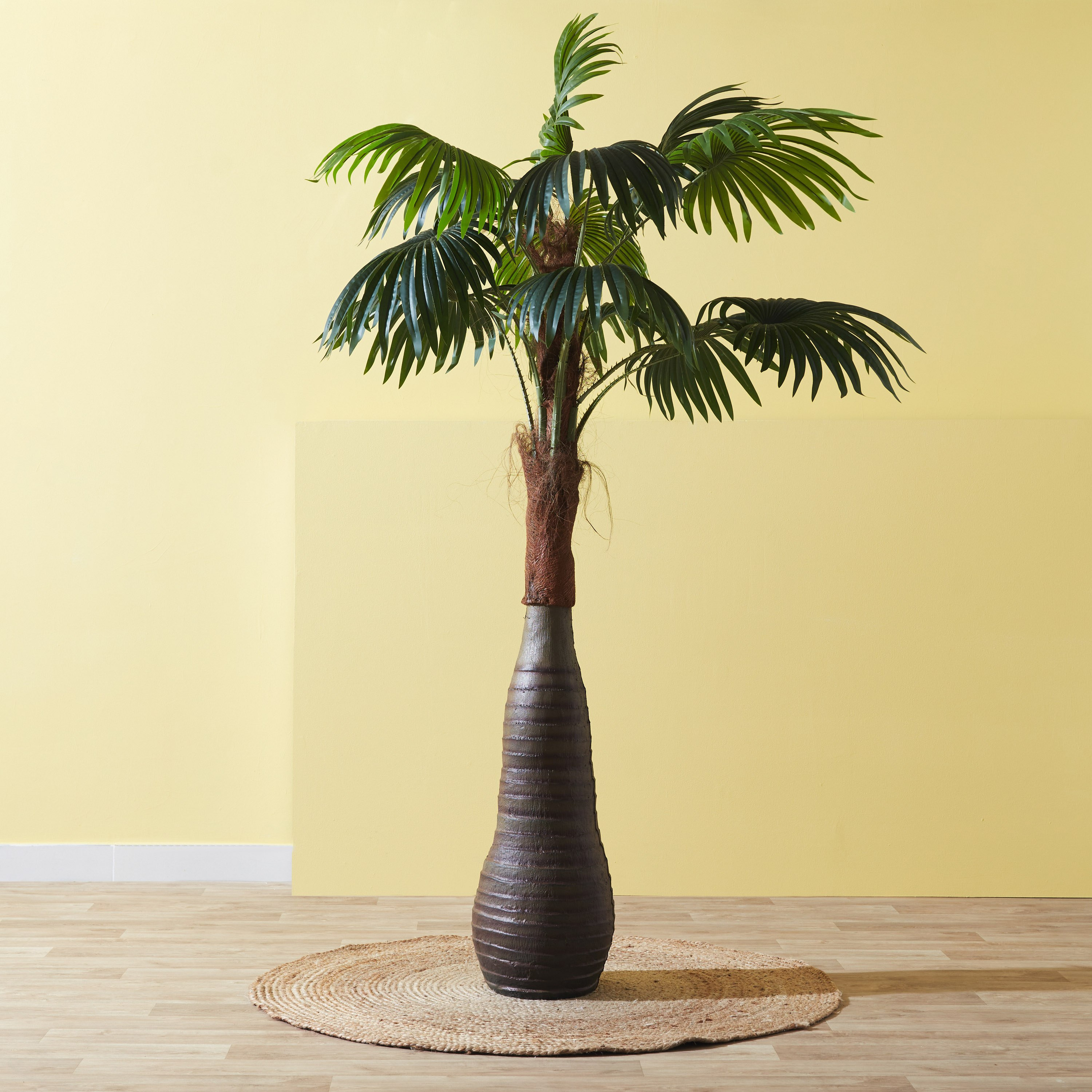 شجرة نخيل بلمسة واقعيّة من تيودورا - 180 سم-hbxdecorandfurnishings-homeaccessories-artificialflowersandplants-image-1