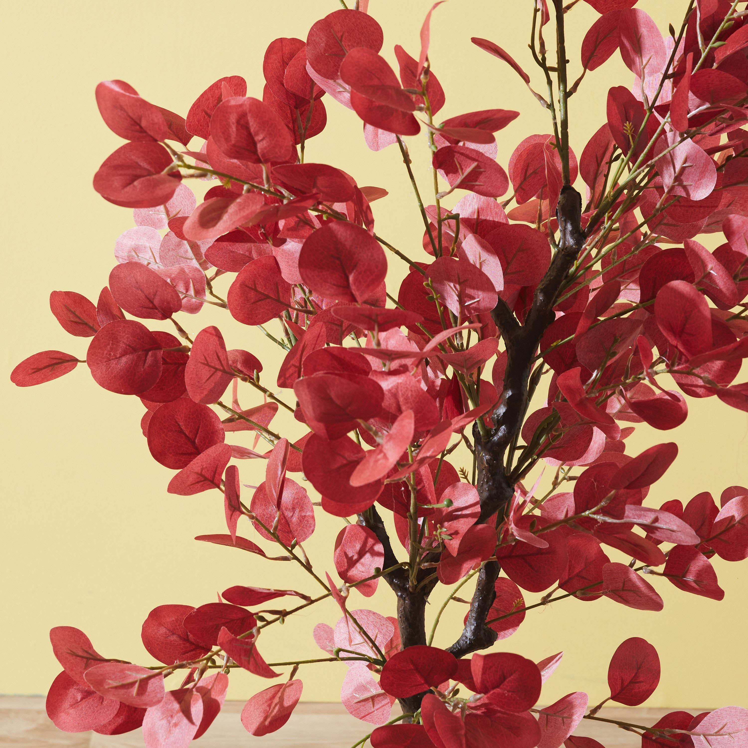 شجرة نوفيتا من تيودورا - 160 سم-hbxdecorandfurnishings-homeaccessories-artificialflowersandplants-image-2