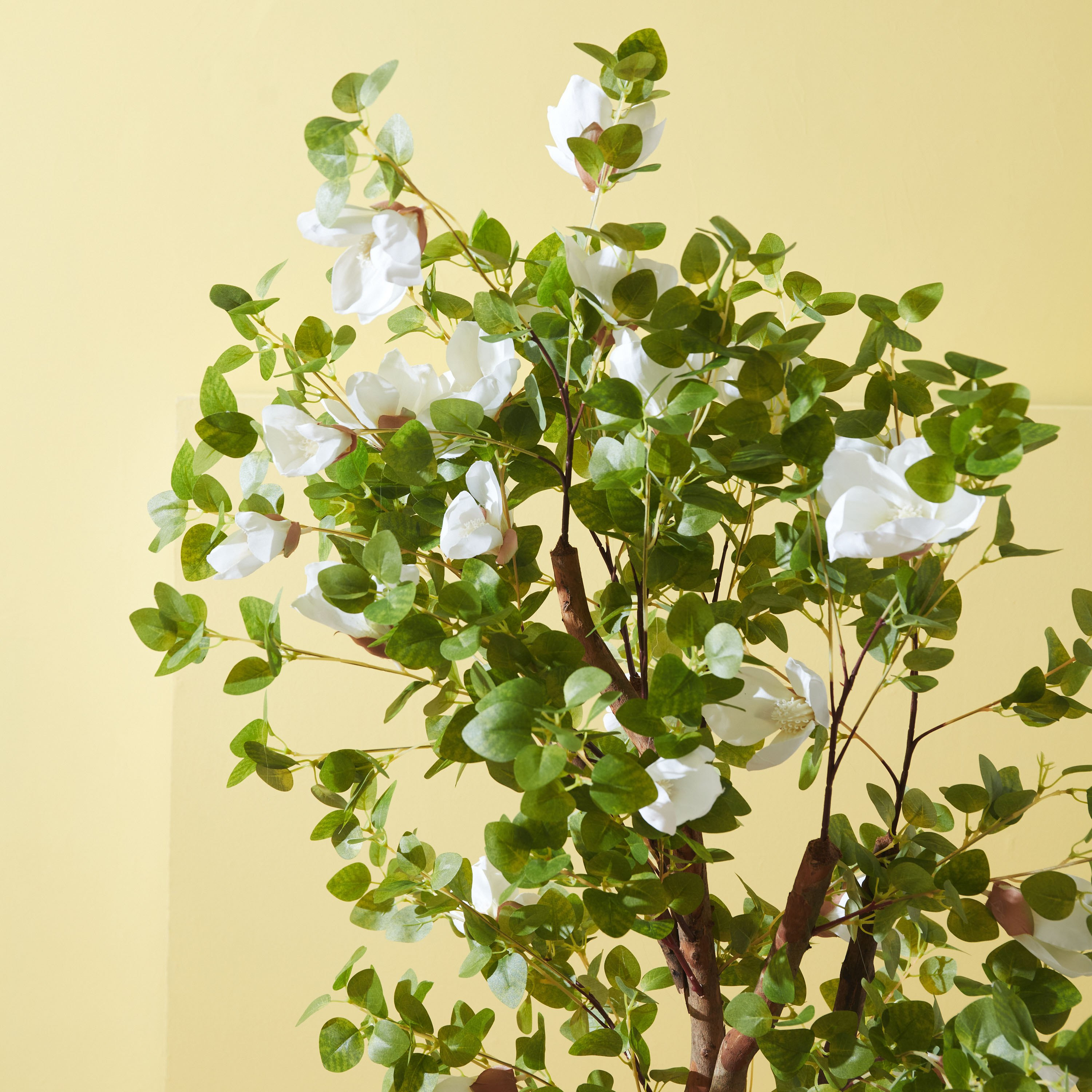 شجرة ماجنوليا مع زهور بيضاء من تيودورا- 158 سم-hbxdecorandfurnishings-homeaccessories-artificialflowersandplants-image-2