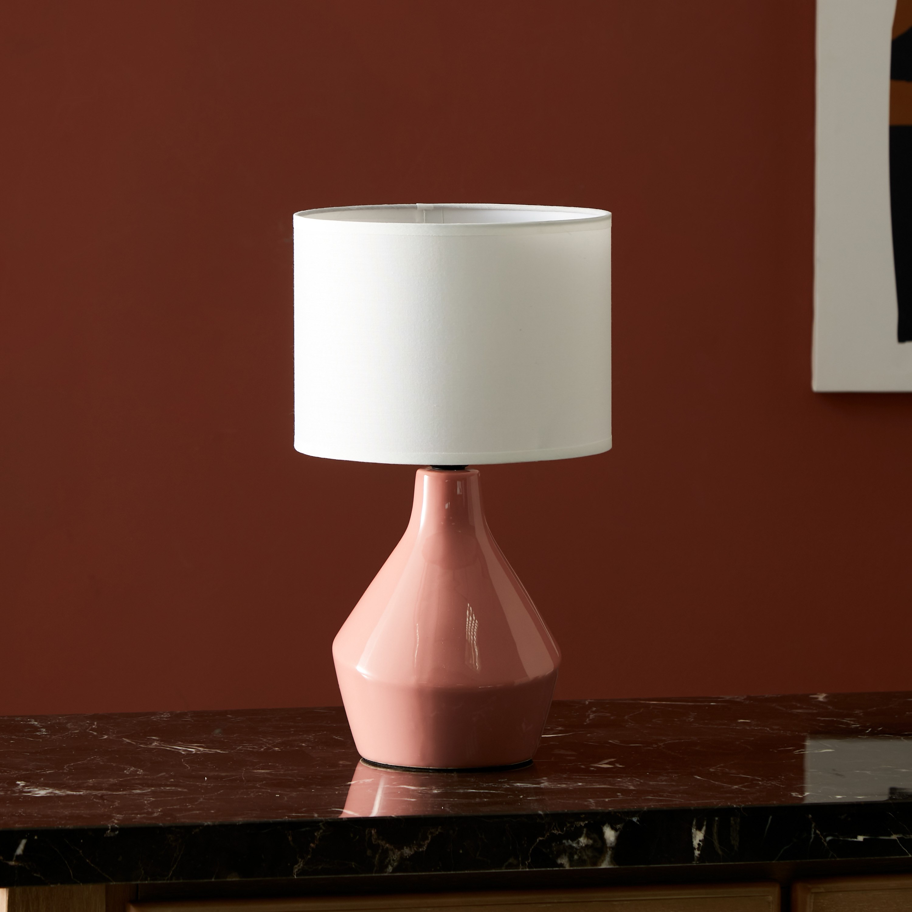 مصباح طاولة سيراميك بغطاء سادة من ألور - 20x20x37 سم-hbxlivingroom-lighting-tablelamps-image-2