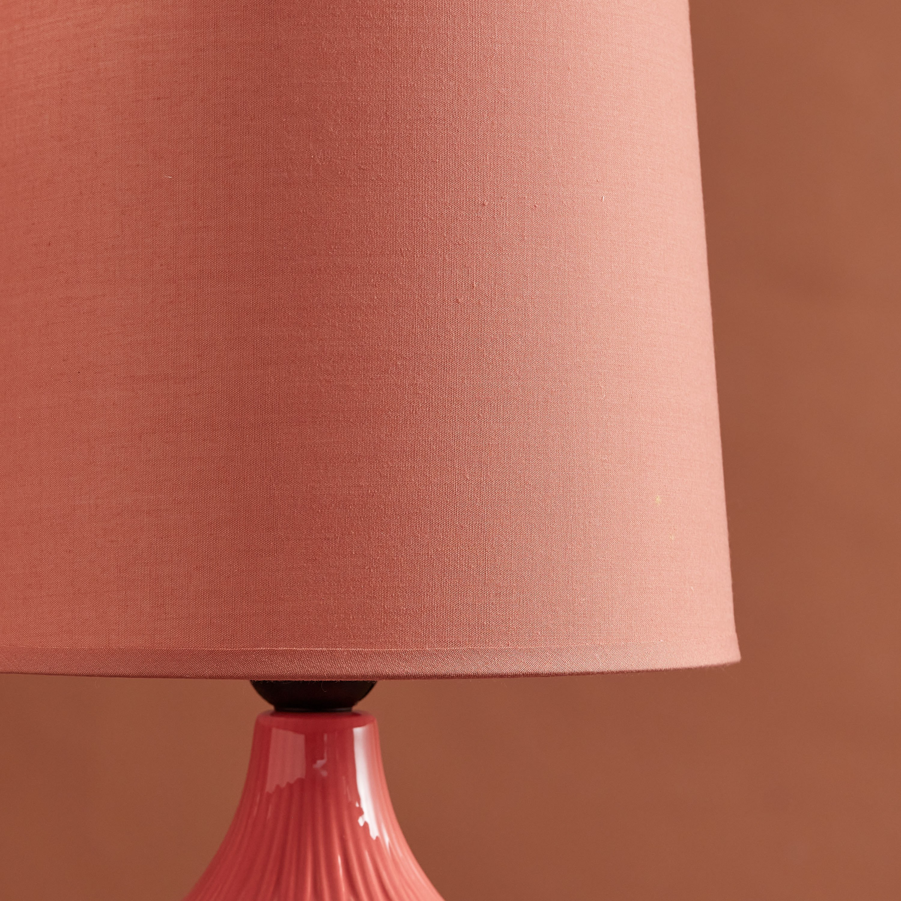 مصباح طاولة سيراميك من سكايلر - 23x23x31 سم-hbxlivingroom-lighting-tablelamps-image-3