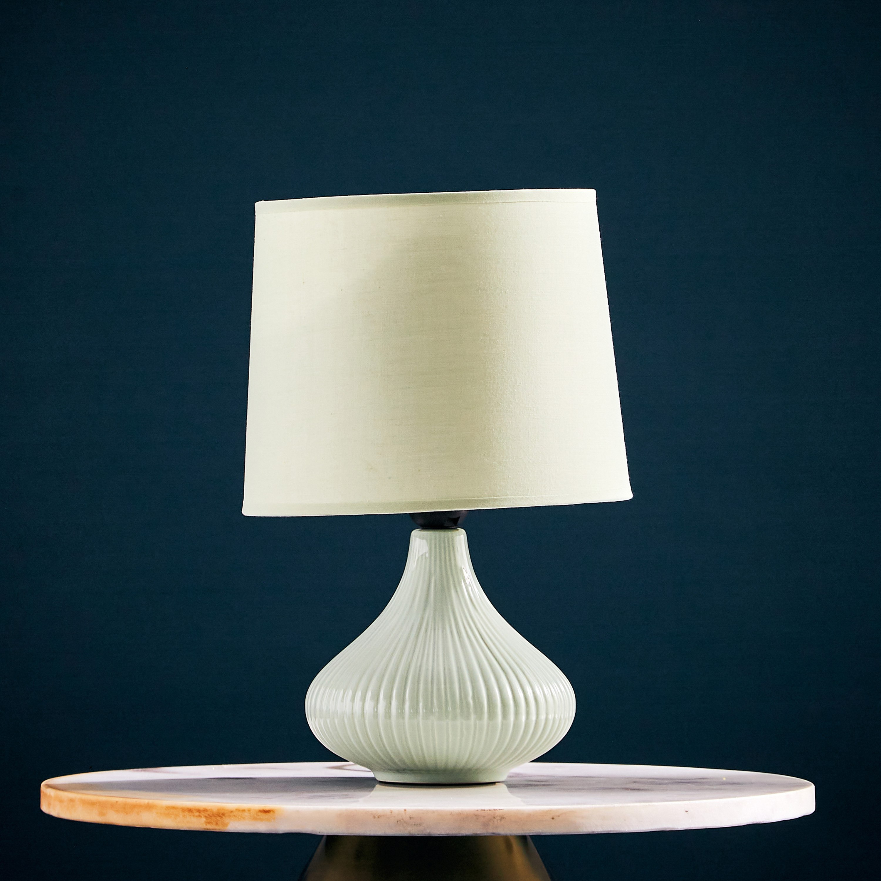 مصباح طاولة سيراميك من سكايلر - 23x23x31 سم-hbxlivingroom-lighting-tablelamps-image-1