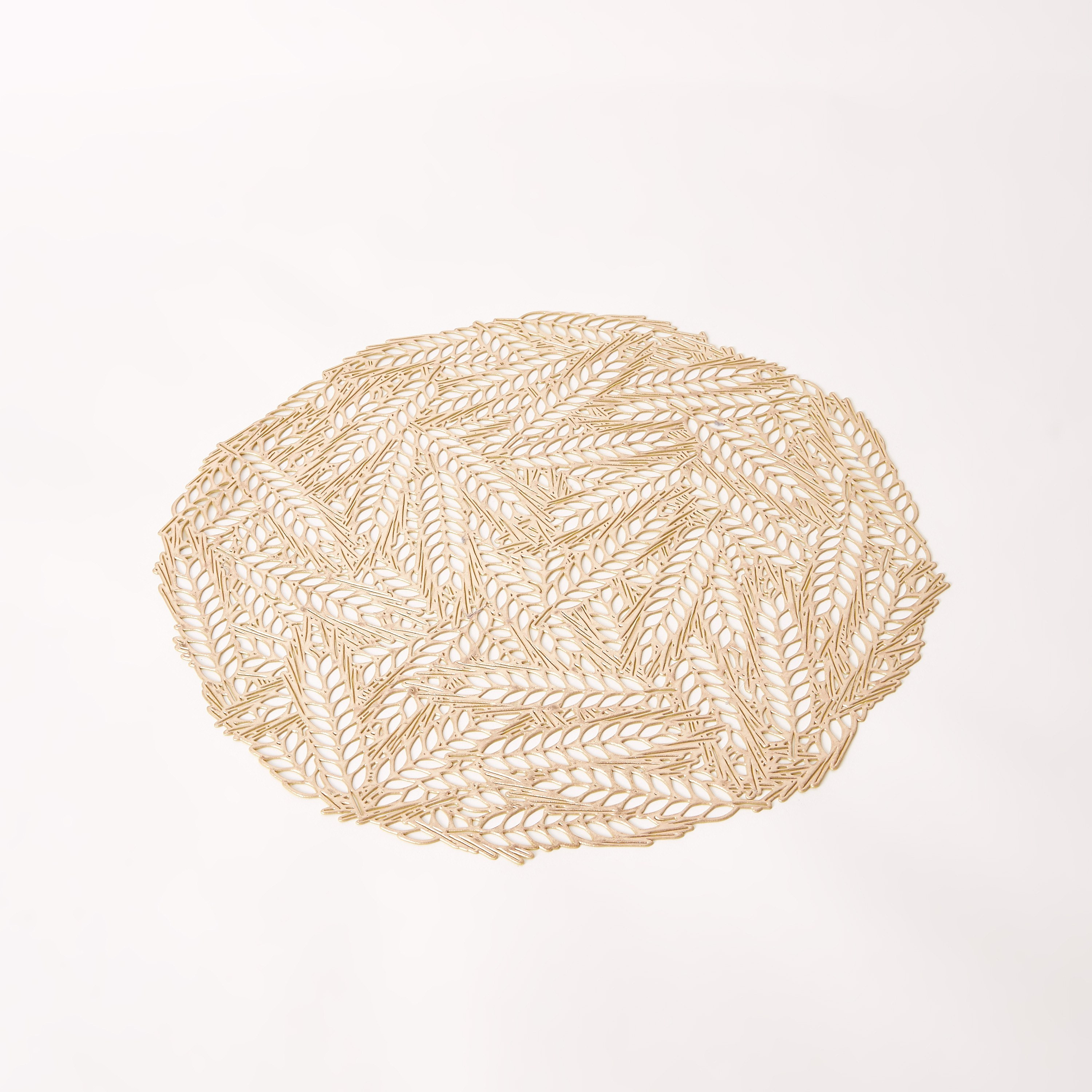 لبادة صحون كلوريد البولي فينيل بتصميم ورق شجر مفرّغة - 38 سم-hbxdecorandfurnishings-homefurnishings-tablelinens-image-6