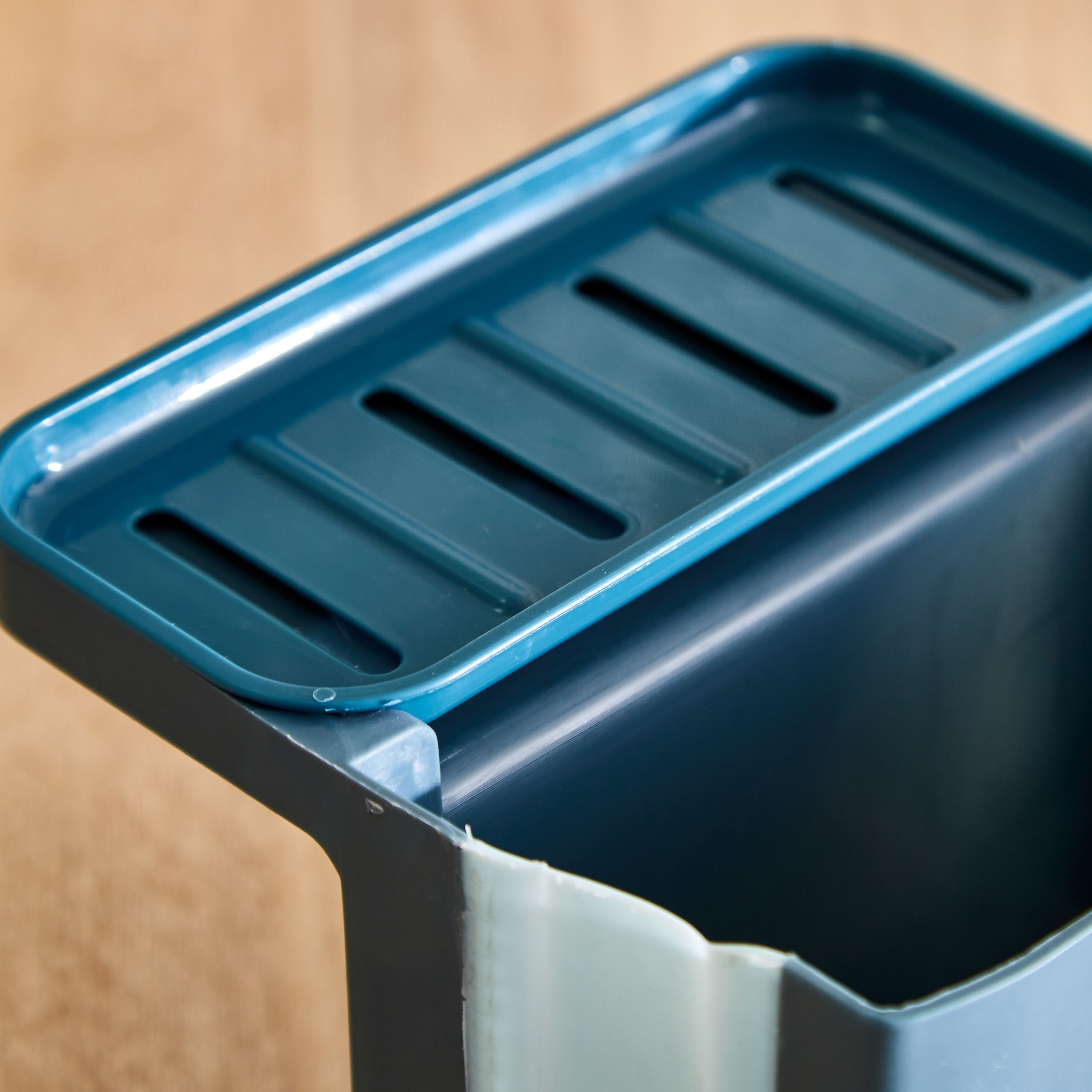 سلة مصفاة حوض قابلة للتوسيع مع حامل إسفنج من إتش بي إس أو - 9.5x9.5x26 سم-hbxkitchen-kitchenware-kitchenaccessories-image-5