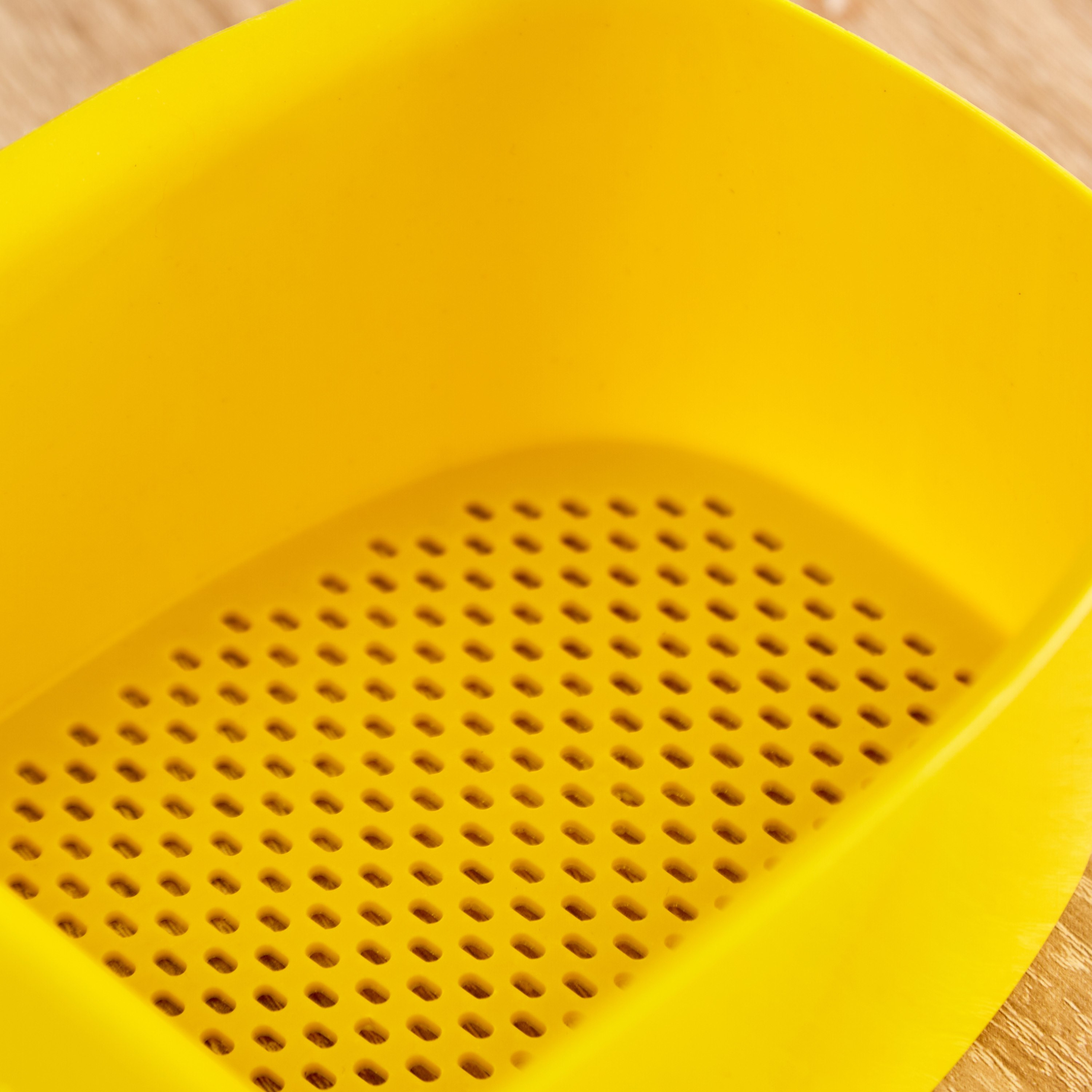 HBSO Sink Drain Strainer Basket with Sponge Holder - 21x13.5x7.5 cm-hbxkitchen-kitchenware-kitchenaccessories-image-4
