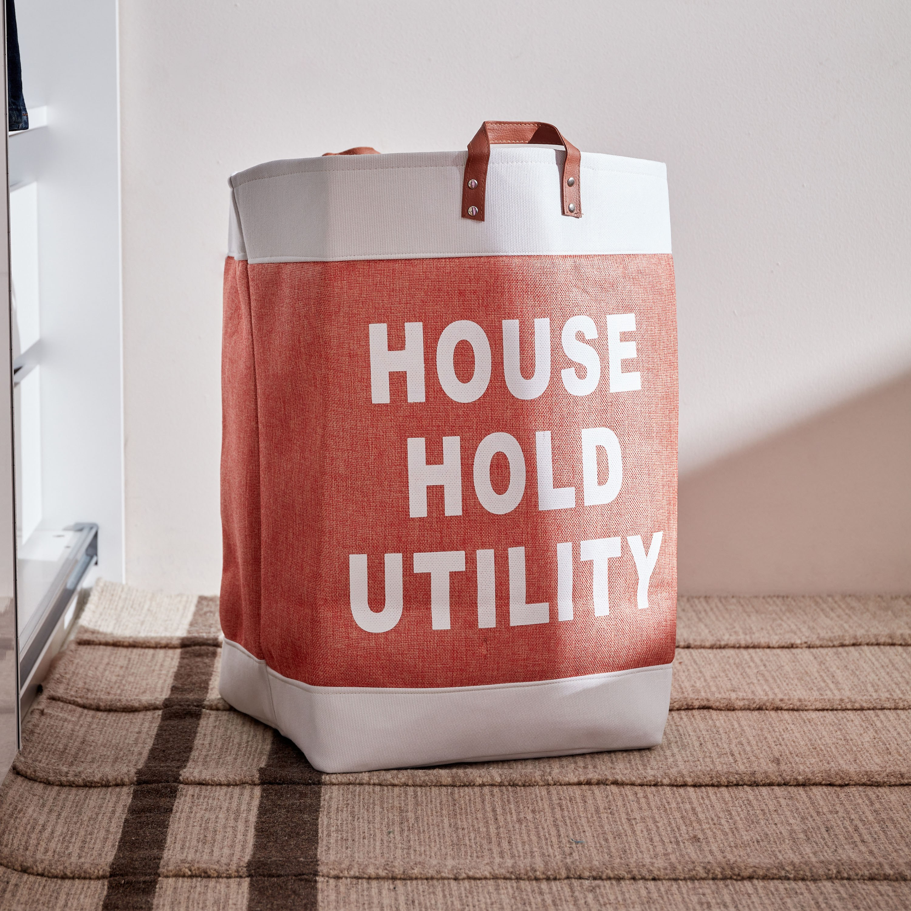 سلة غسيل بمقبض من بيانكا - 37x37x54 سم-hbxbathroom-bathroomstorage-laundryhampers-image-1