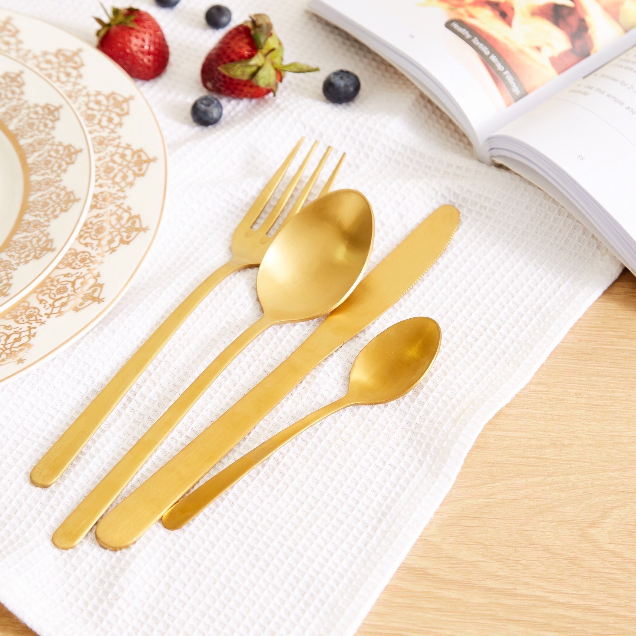 طقم أدوات مائدة بتشطيب مطفي من فيستيف - 16 قطعة-hbxhomeware-hbxkitchen-image-2