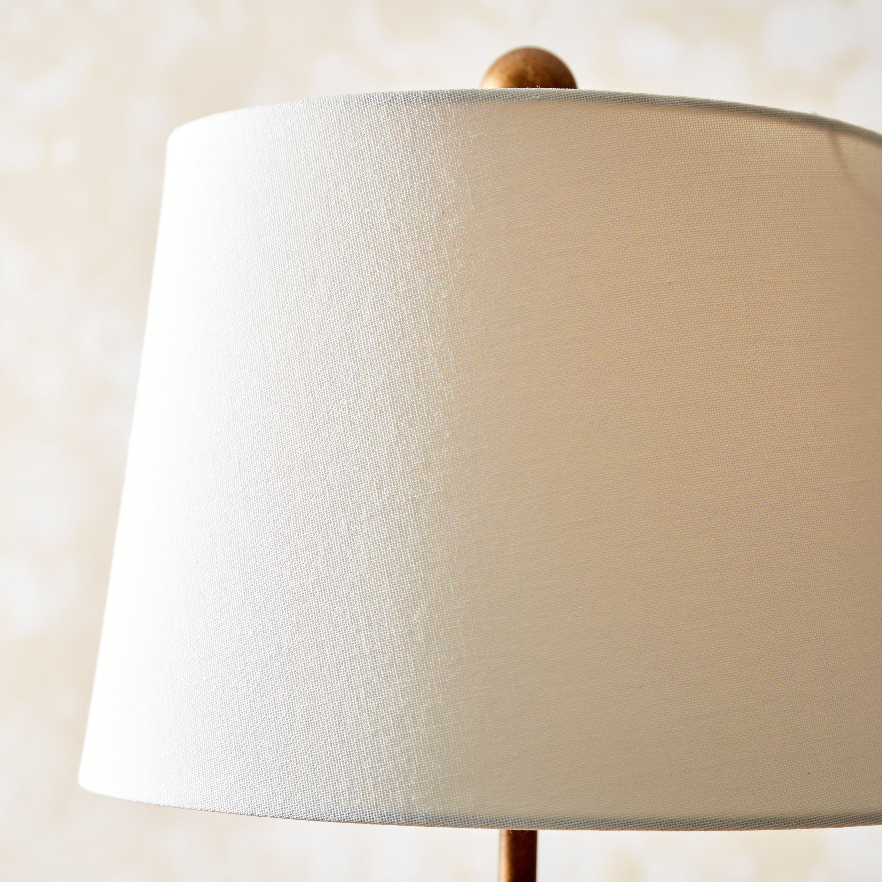 مصباح طاولة راتنج من أريانا - 28x28x65 سم-hbxlivingroom-lighting-tablelamps-image-4