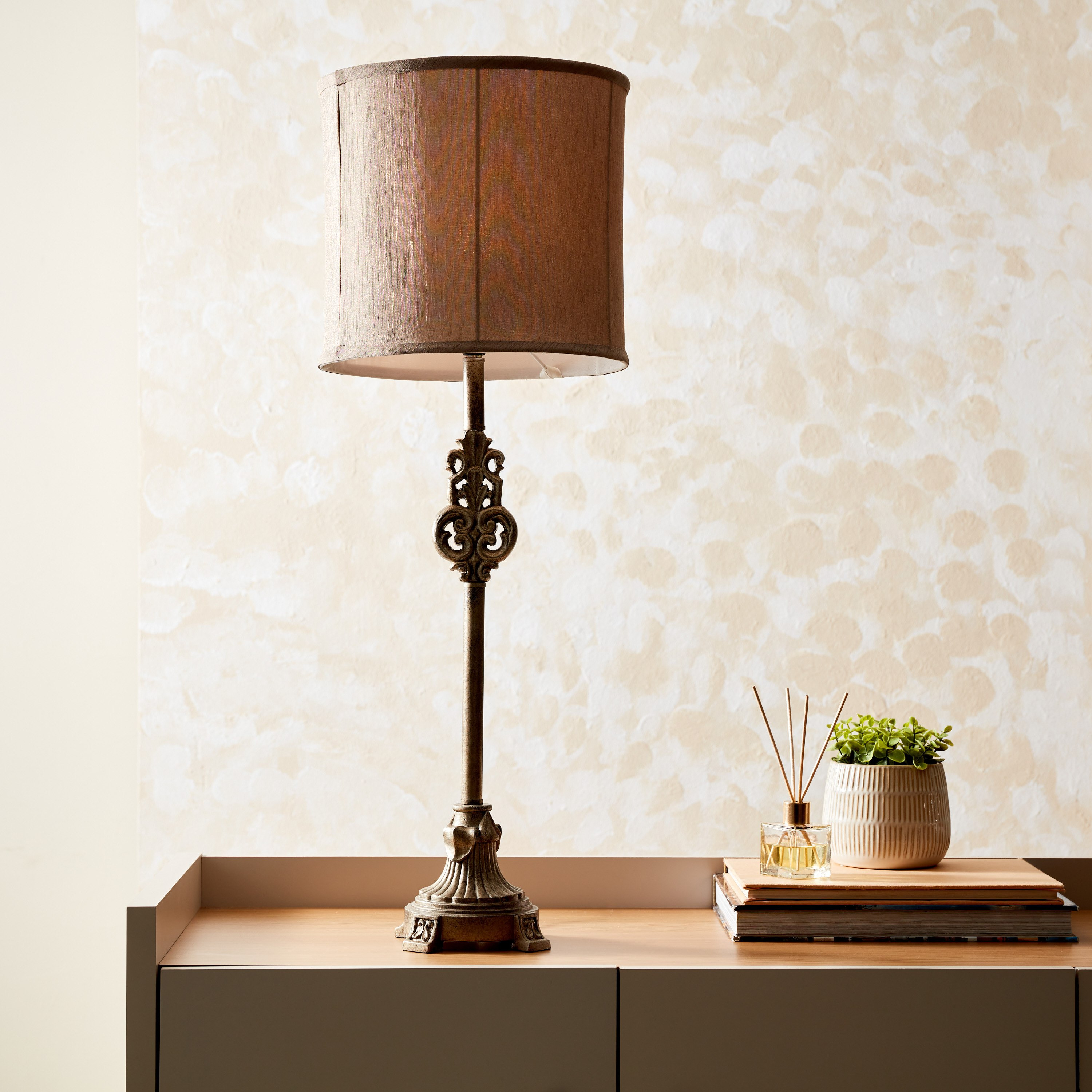 مصباح طاولة راتنج من أريانا - 76 سم-hbxlivingroom-lighting-tablelamps-image-1