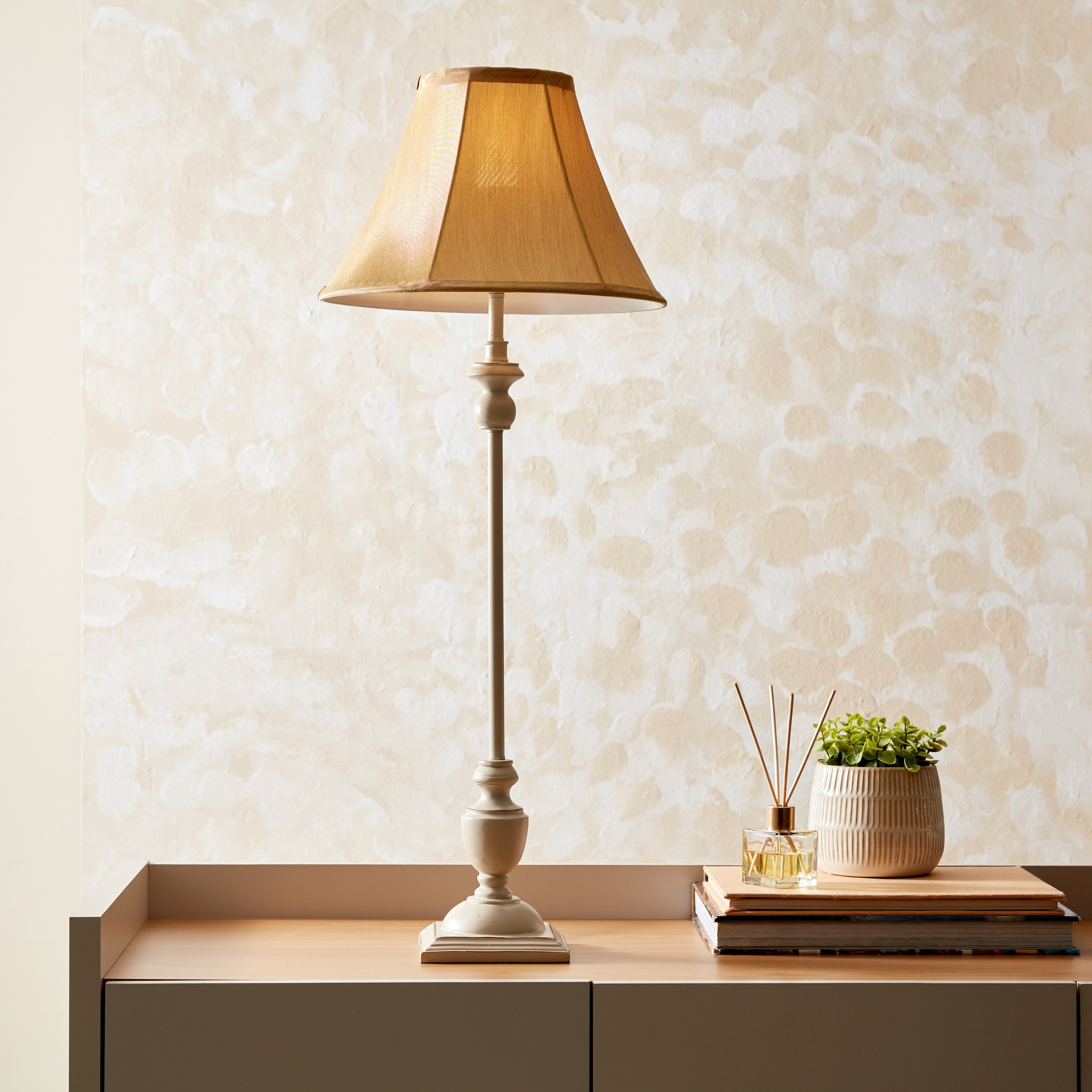 مصباح طاولة راتنج من أريانا - 29x29x73 سم-hbxlivingroom-lighting-tablelamps-image-1