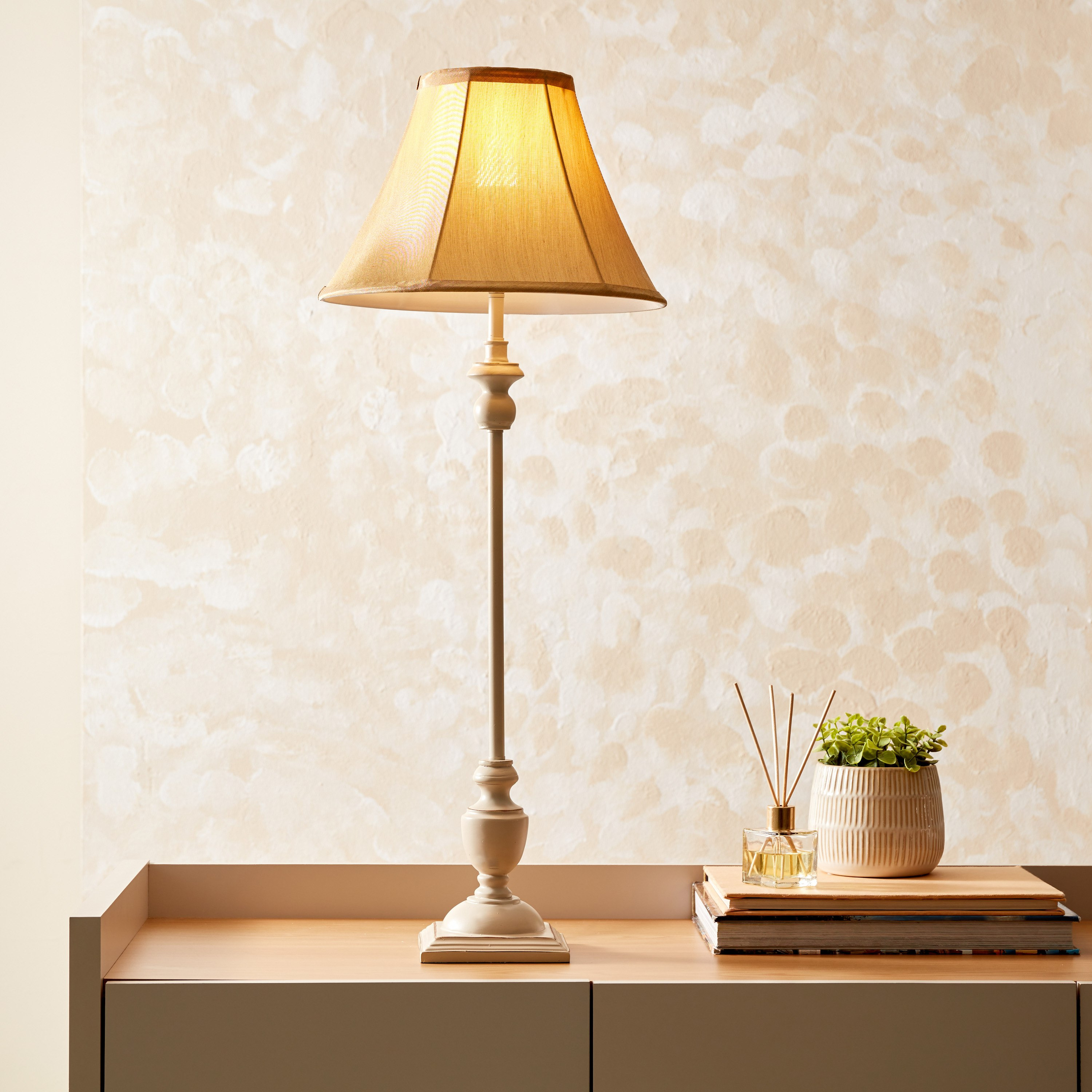 مصباح طاولة راتنج من أريانا - 29x29x73 سم-hbxlivingroom-lighting-tablelamps-image-2
