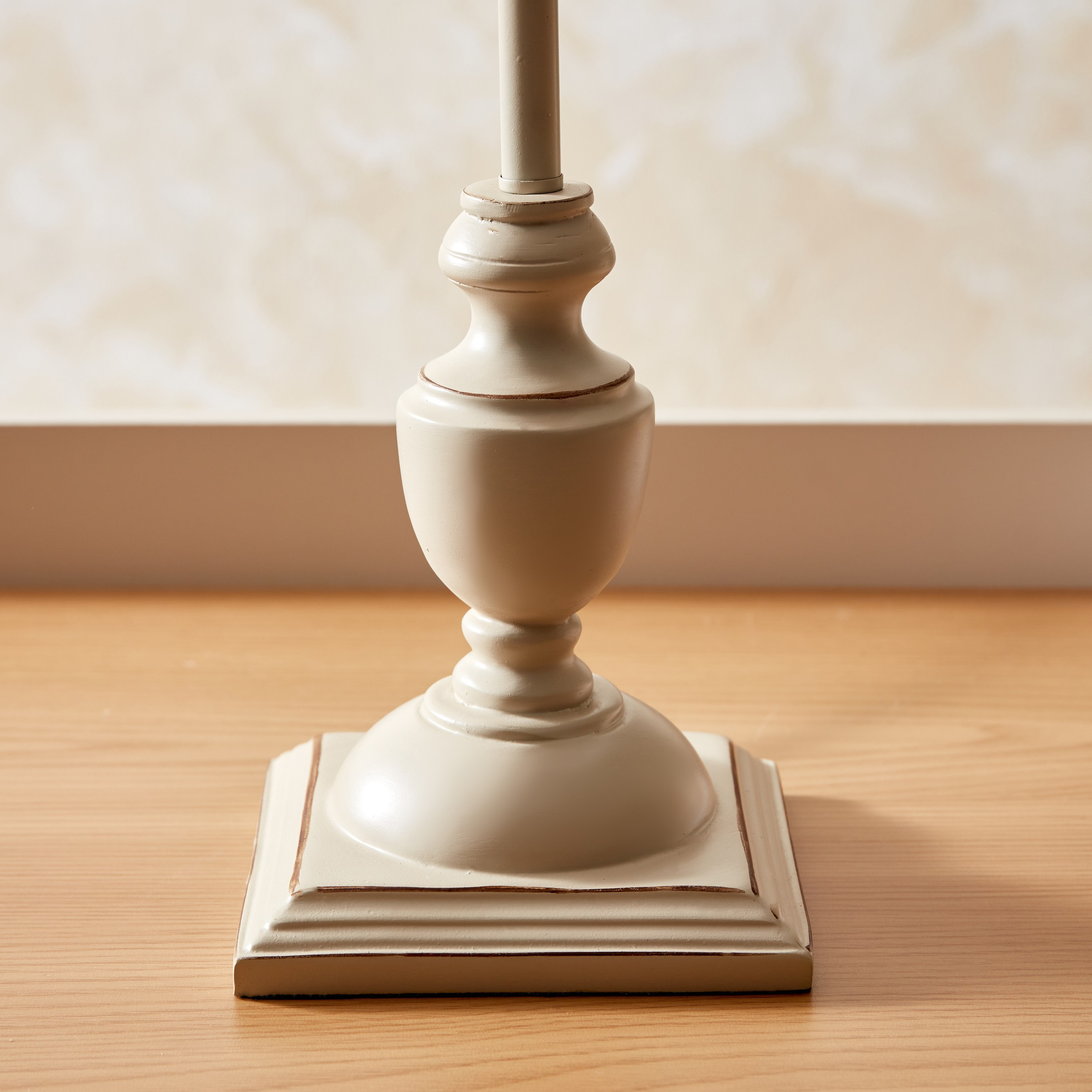 مصباح طاولة راتنج من أريانا - 29x29x73 سم-hbxlivingroom-lighting-tablelamps-image-4