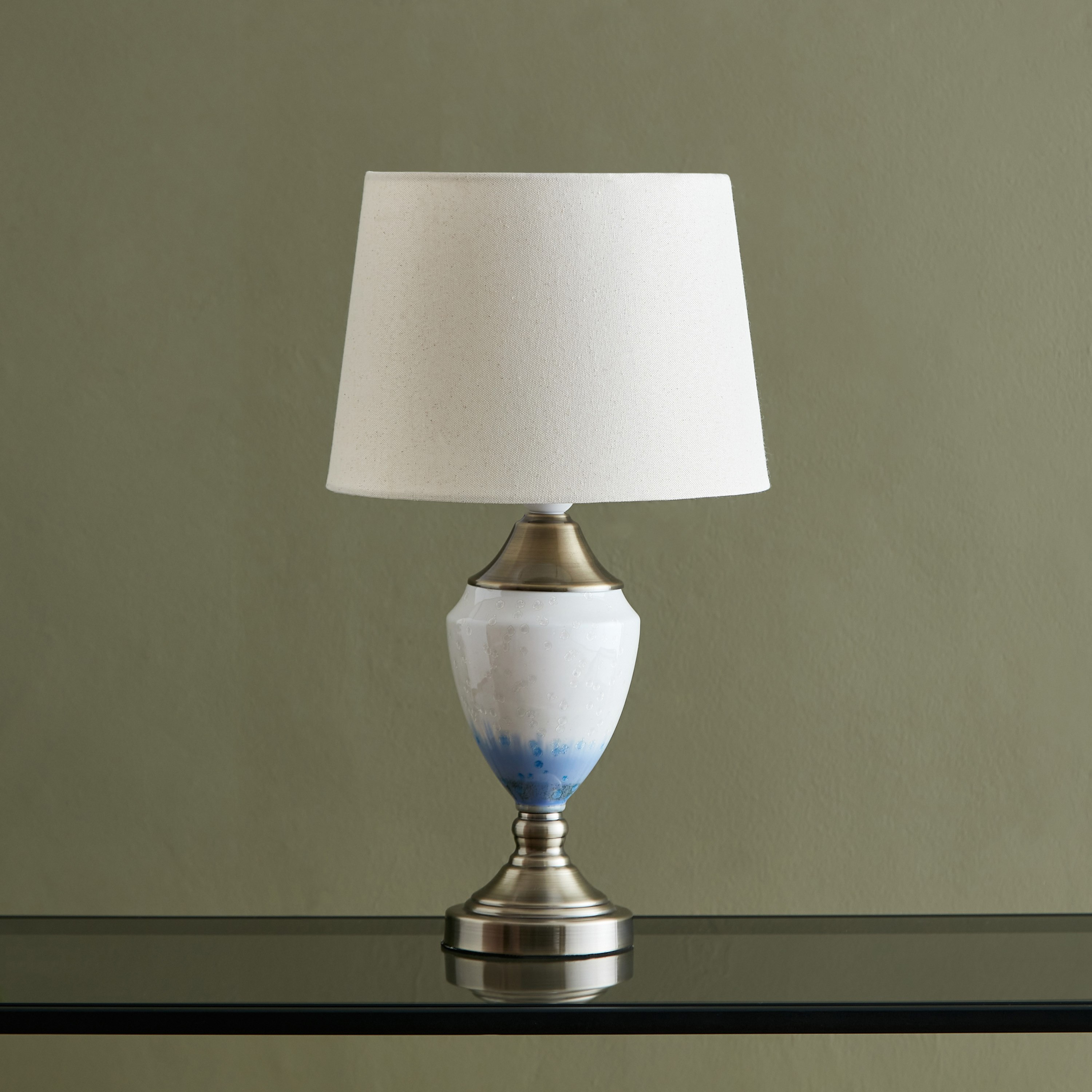 مصباح طاولة سيراميك بقاعدة معدنية من زينيا- 28x28x48 سم-hbxlivingroom-lighting-tablelamps-image-1