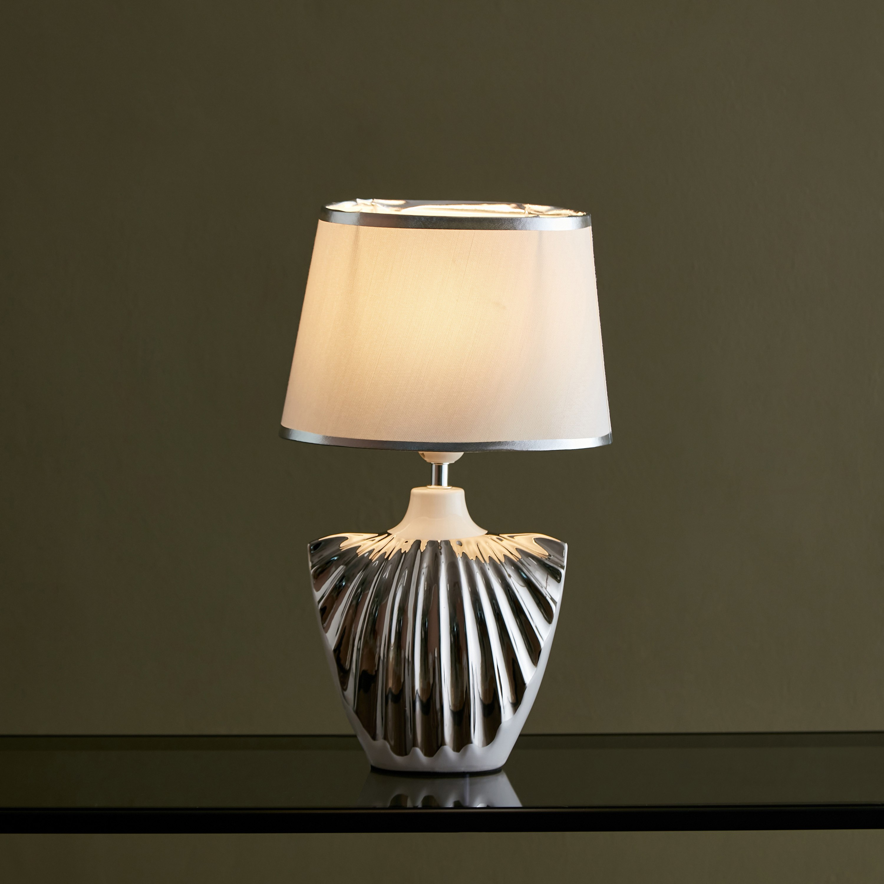 مصباح طاولة سيراميك من زينيا - 27x16x42 سم-hbxlivingroom-lighting-tablelamps-image-2